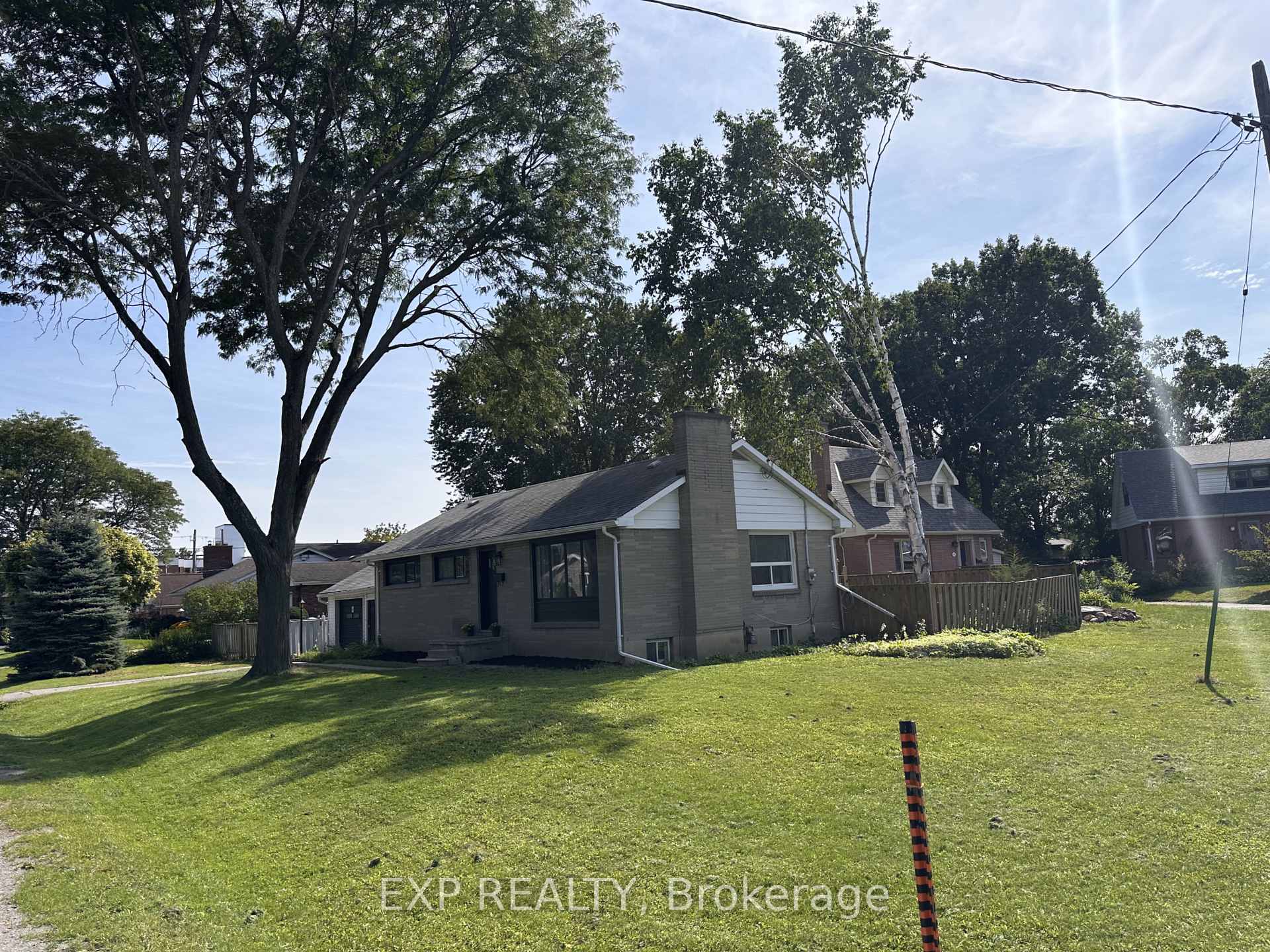 Photo 2 of 6 Woodland Acres, Belleville, Belleville Ward — HOMEH