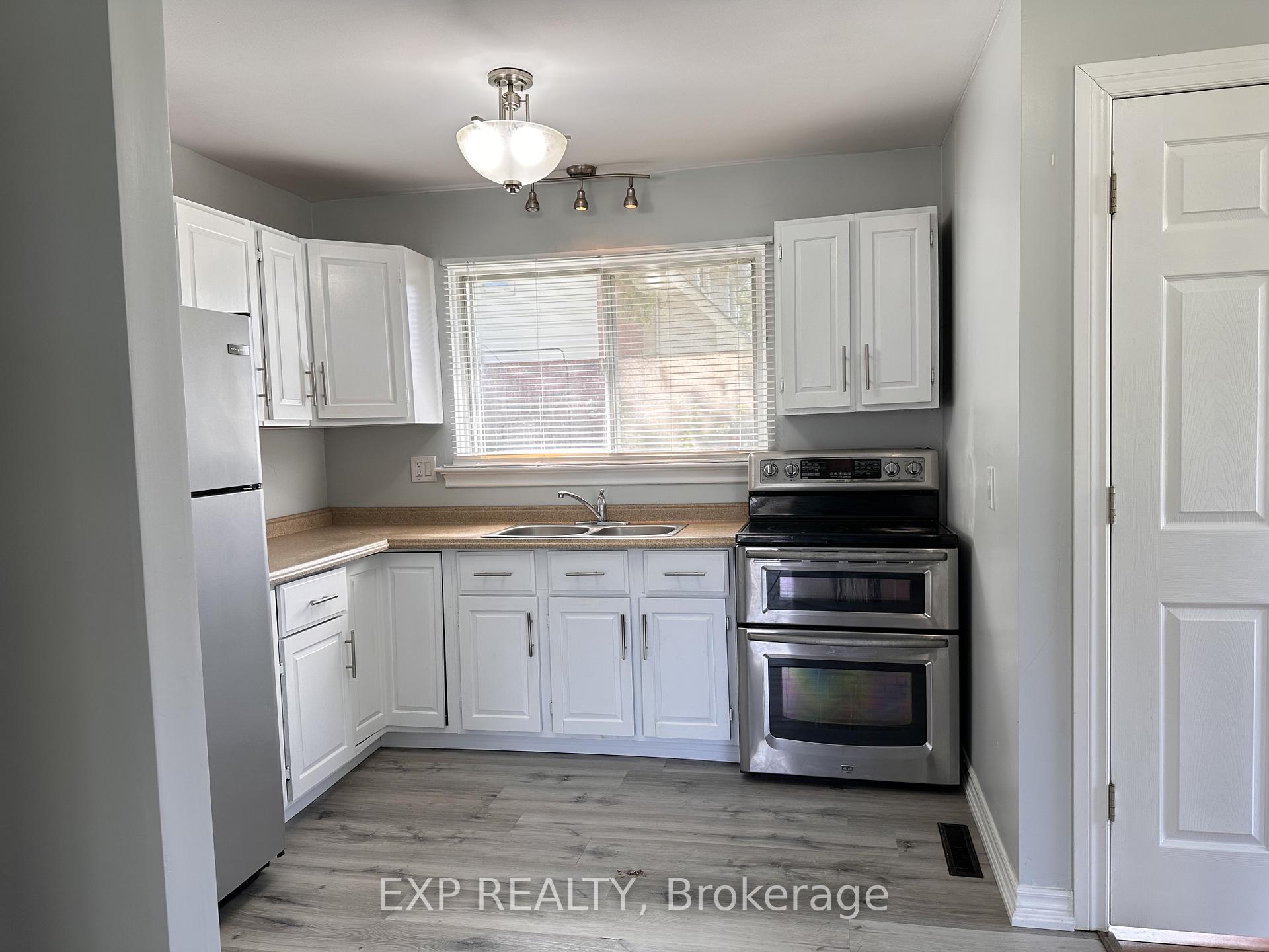 Photo 8 of 6 Woodland Acres, Belleville, Belleville Ward — HOMEH