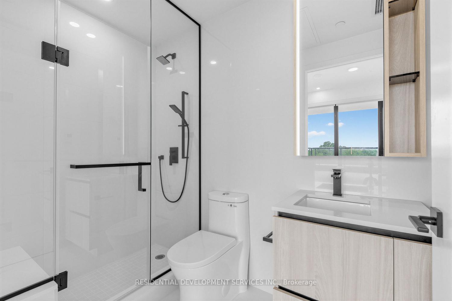 Photo 17 of Unit 507, 699 Sheppard Avenue E, North York, Bayview Village — HOMEH