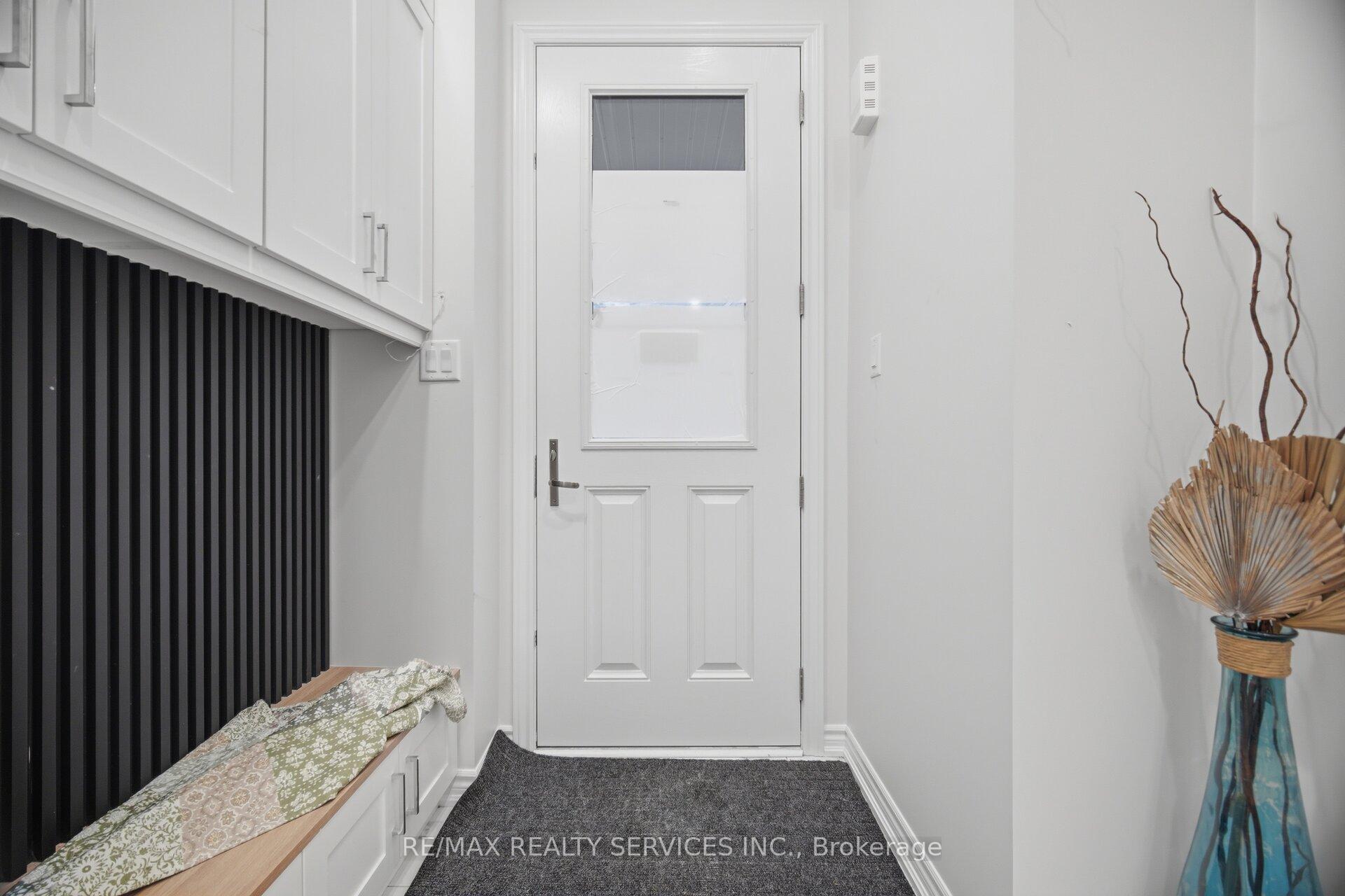 Photo 4 of 1426 Oakmont Common, Burlington, Tyandaga — HOMEH