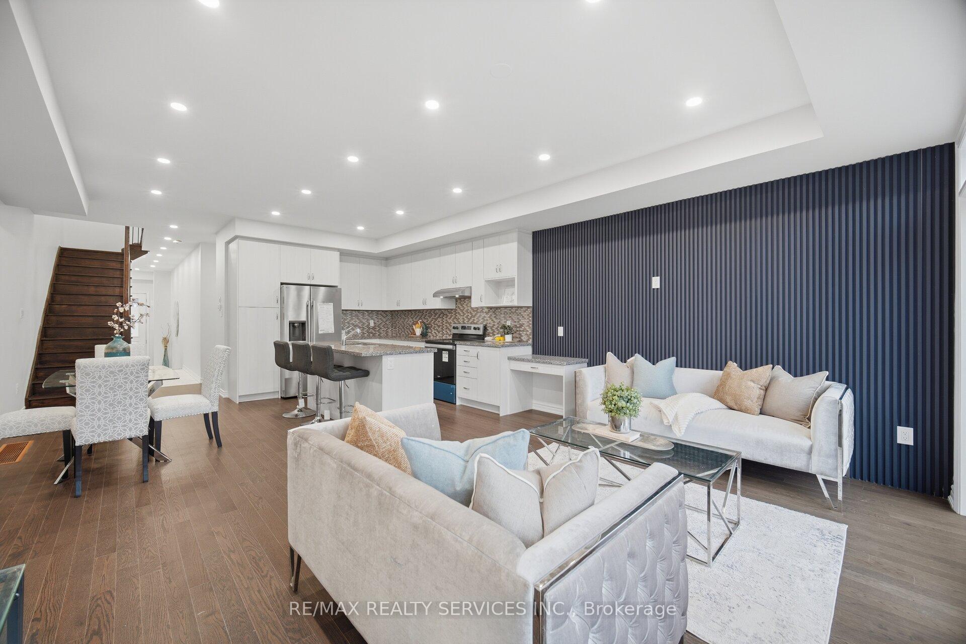 Photo 16 of 1426 Oakmont Common, Burlington, Tyandaga — HOMEH
