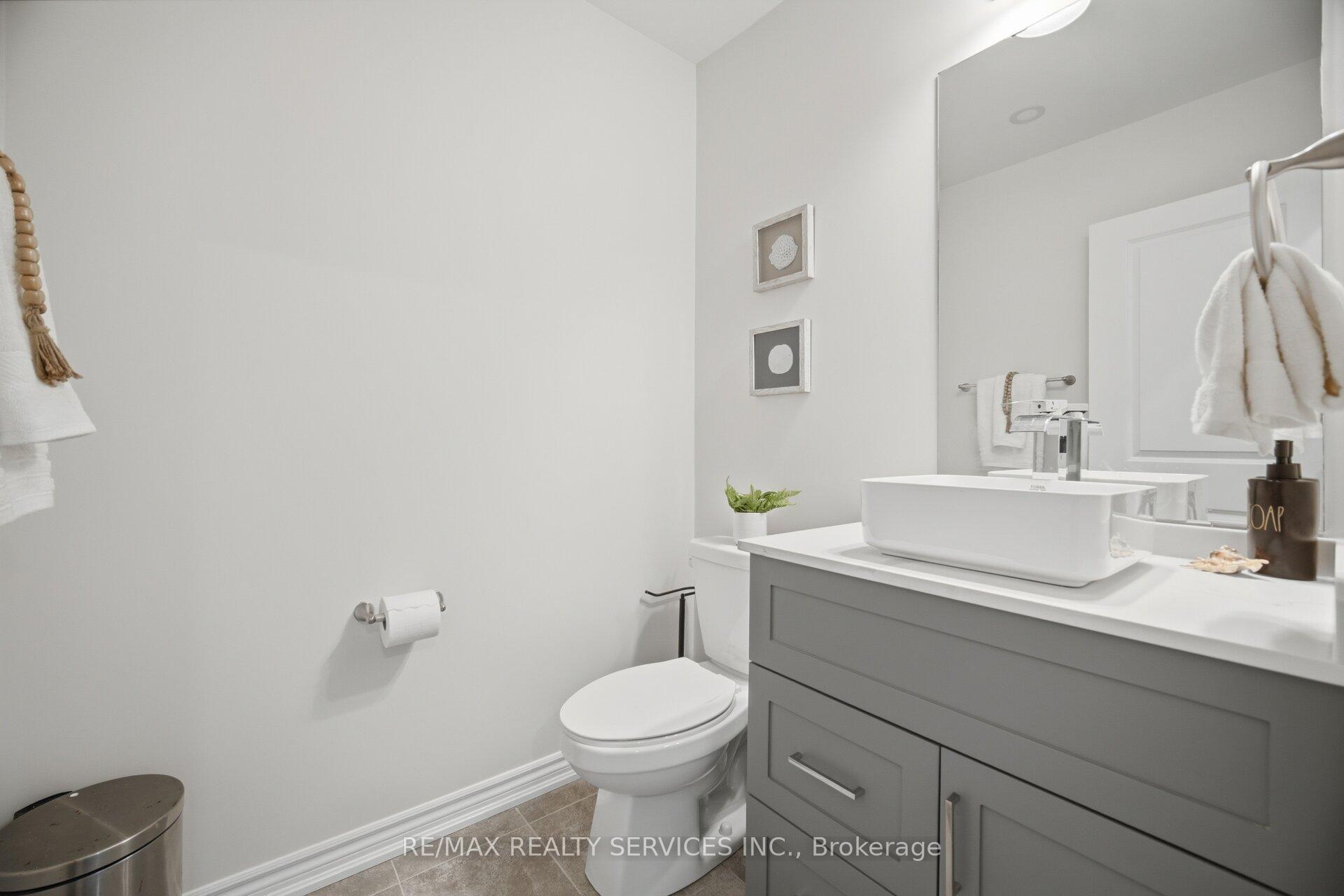 Photo 17 of 1426 Oakmont Common, Burlington, Tyandaga — HOMEH