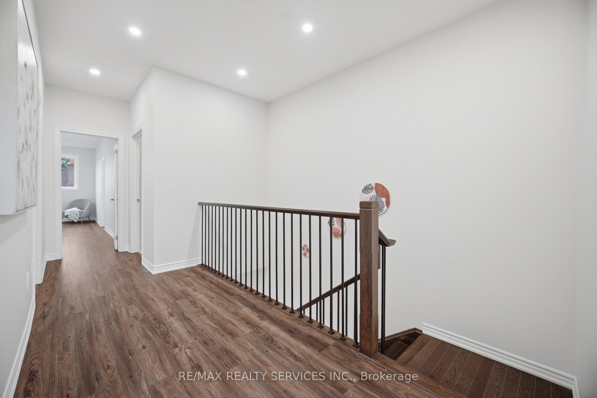 Photo 19 of 1426 Oakmont Common, Burlington, Tyandaga — HOMEH