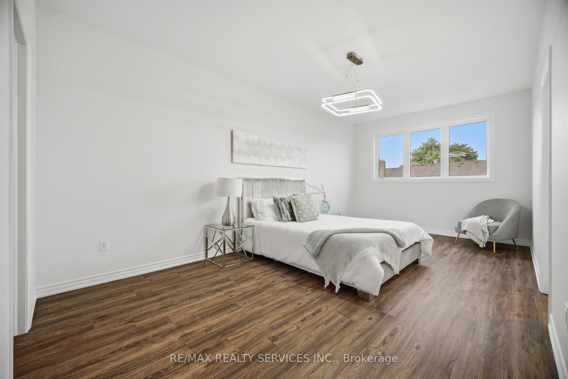Photo 20 of 1426 Oakmont Common, Burlington, Tyandaga — HOMEH