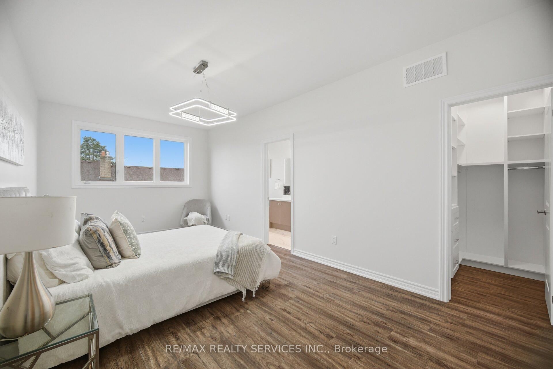 Photo 21 of 1426 Oakmont Common, Burlington, Tyandaga — HOMEH