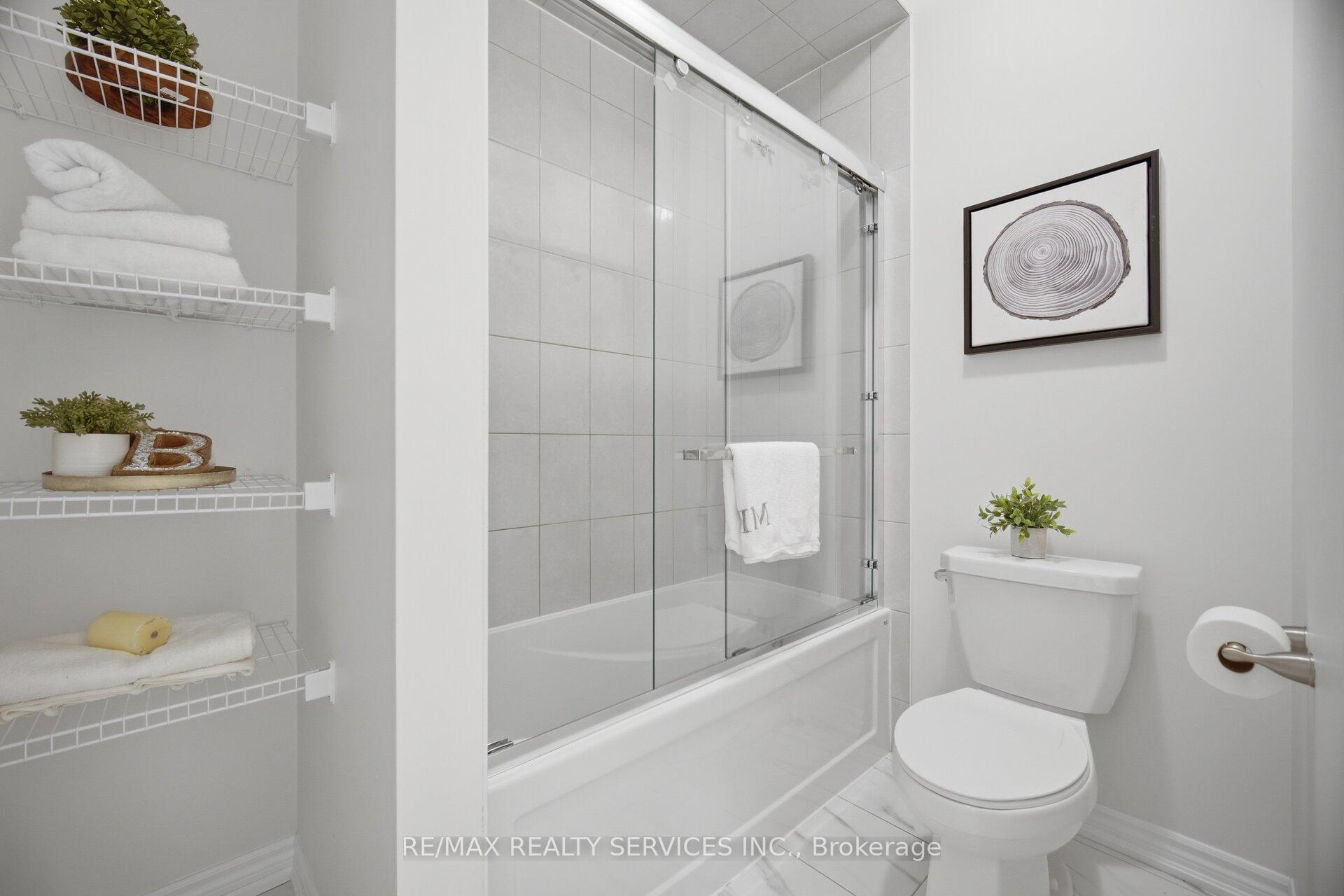 Photo 33 of 1426 Oakmont Common, Burlington, Tyandaga — HOMEH