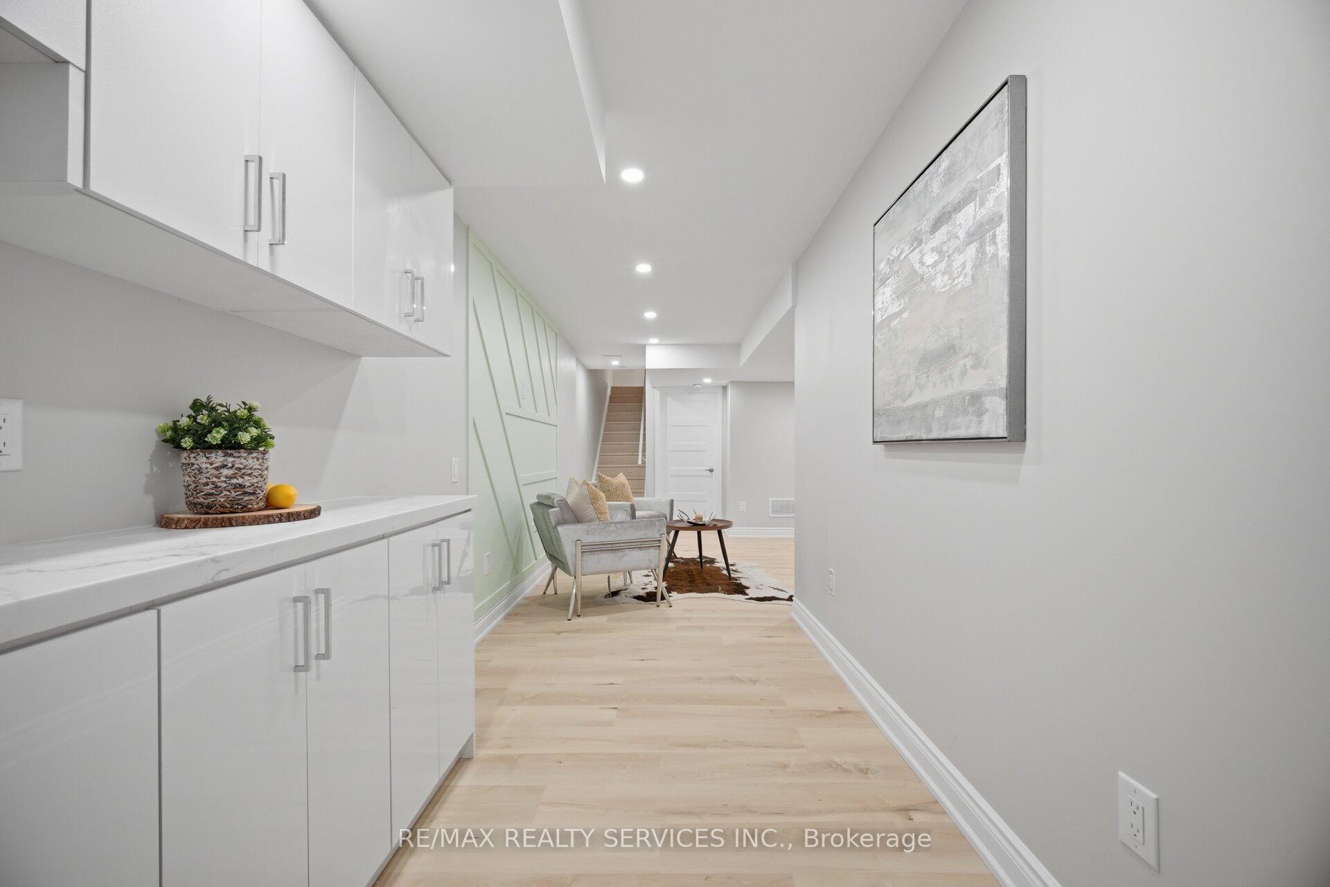 Photo 42 of 1426 Oakmont Common, Burlington, Tyandaga — HOMEH
