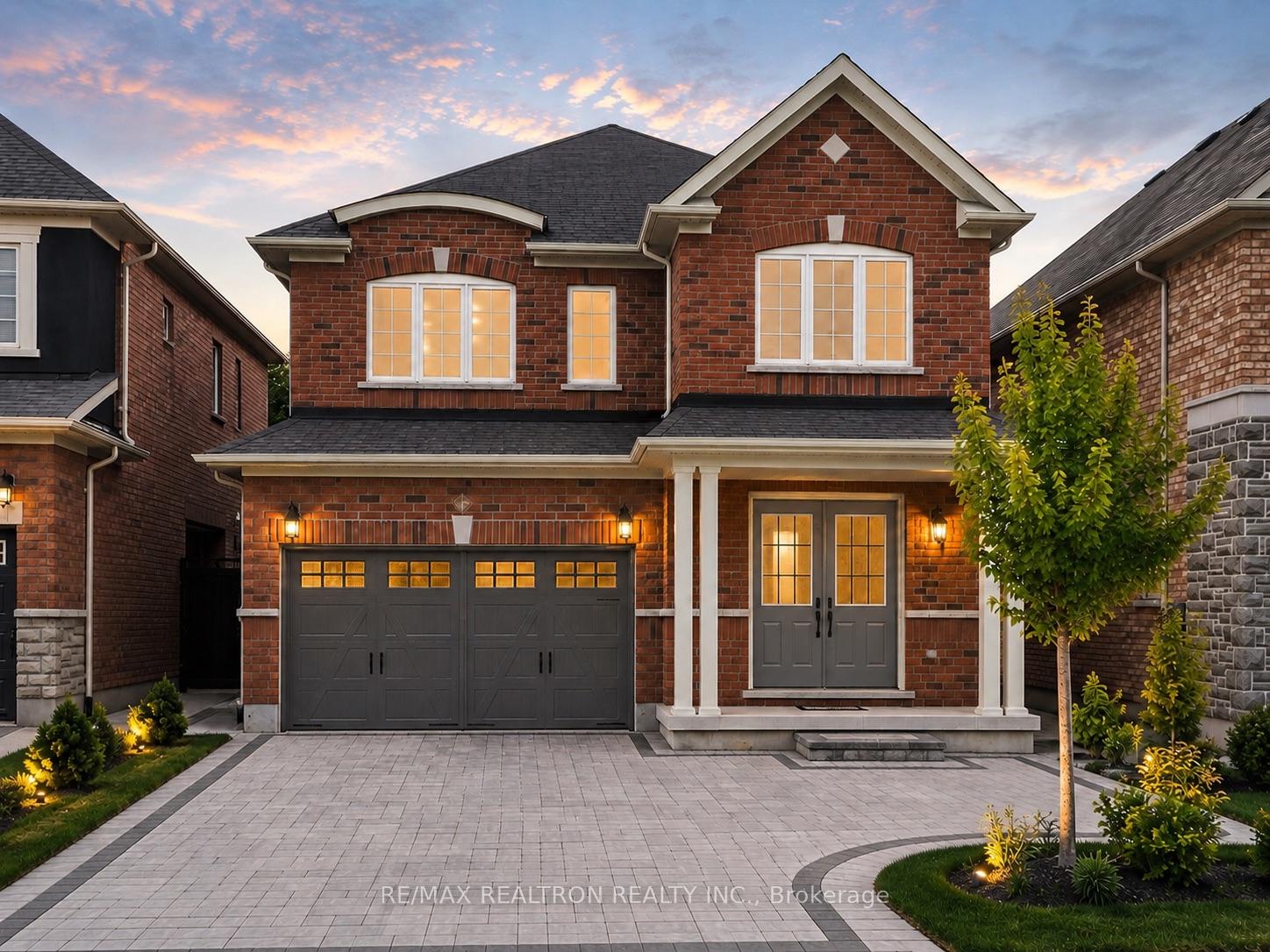Photo 2 of 342 Lauderdale Drive, Vaughan, Patterson — HOMEH