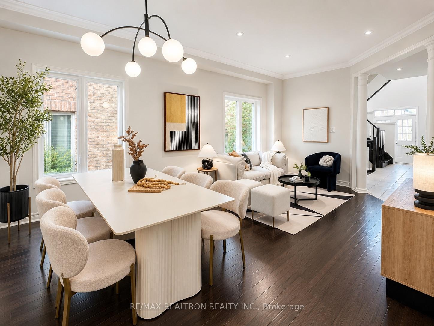 Photo 5 of 342 Lauderdale Drive, Vaughan, Patterson — HOMEH