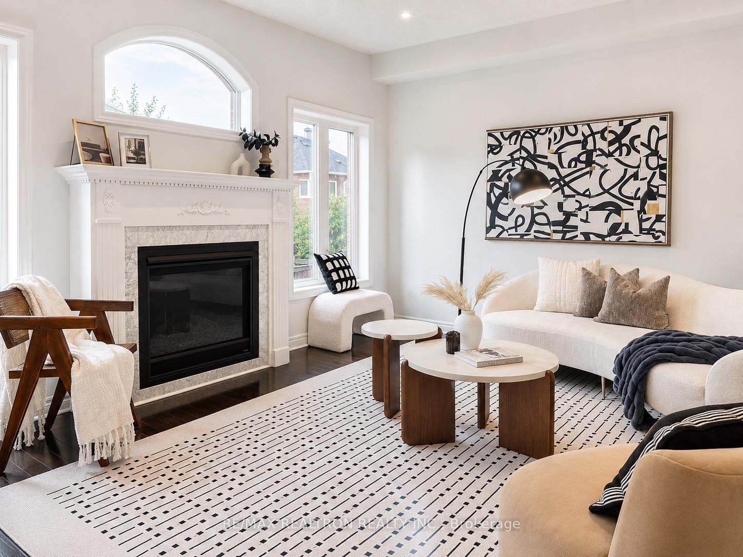Photo 12 of 342 Lauderdale Drive, Vaughan, Patterson — HOMEH