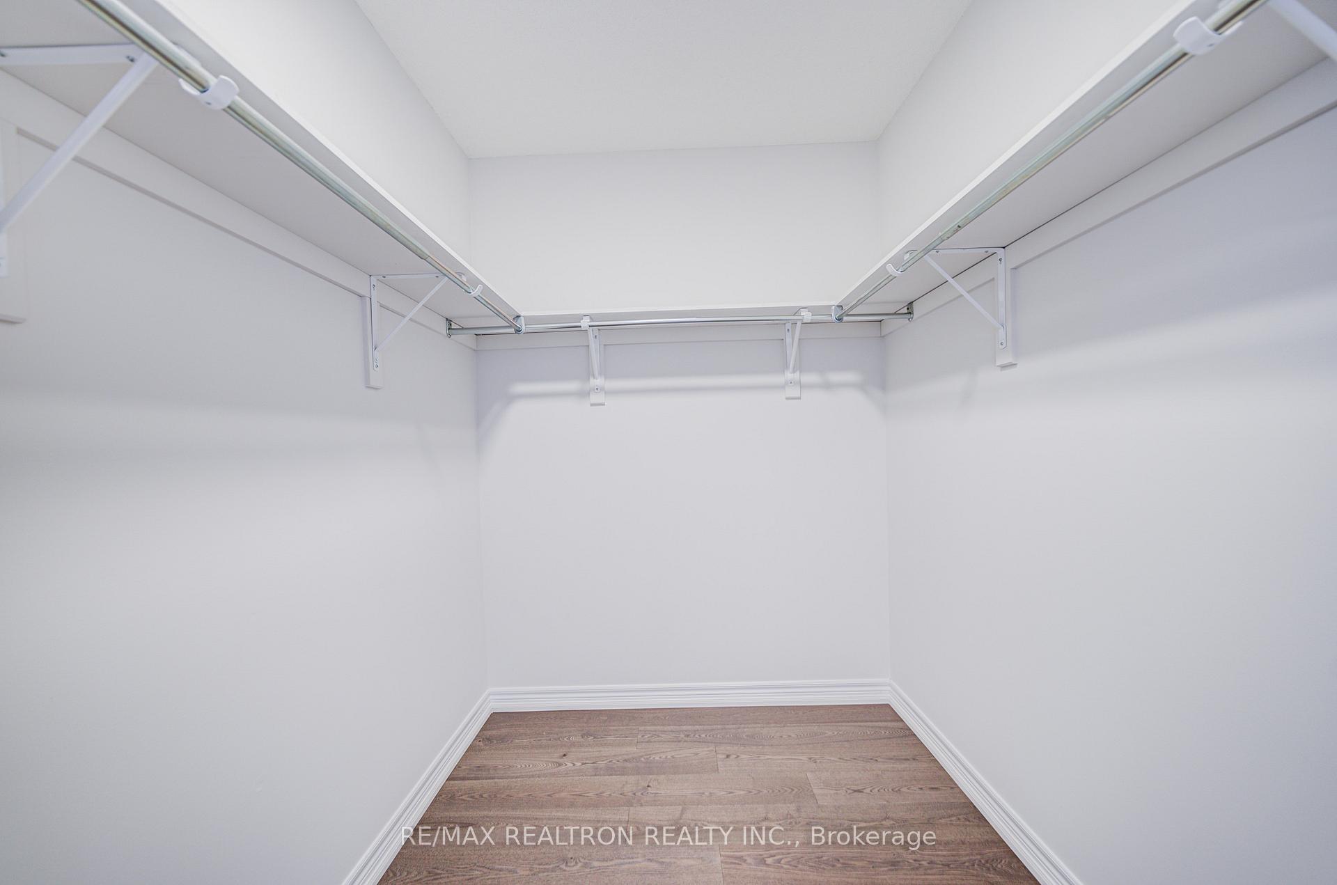 Photo 23 of 342 Lauderdale Drive, Vaughan, Patterson — HOMEH