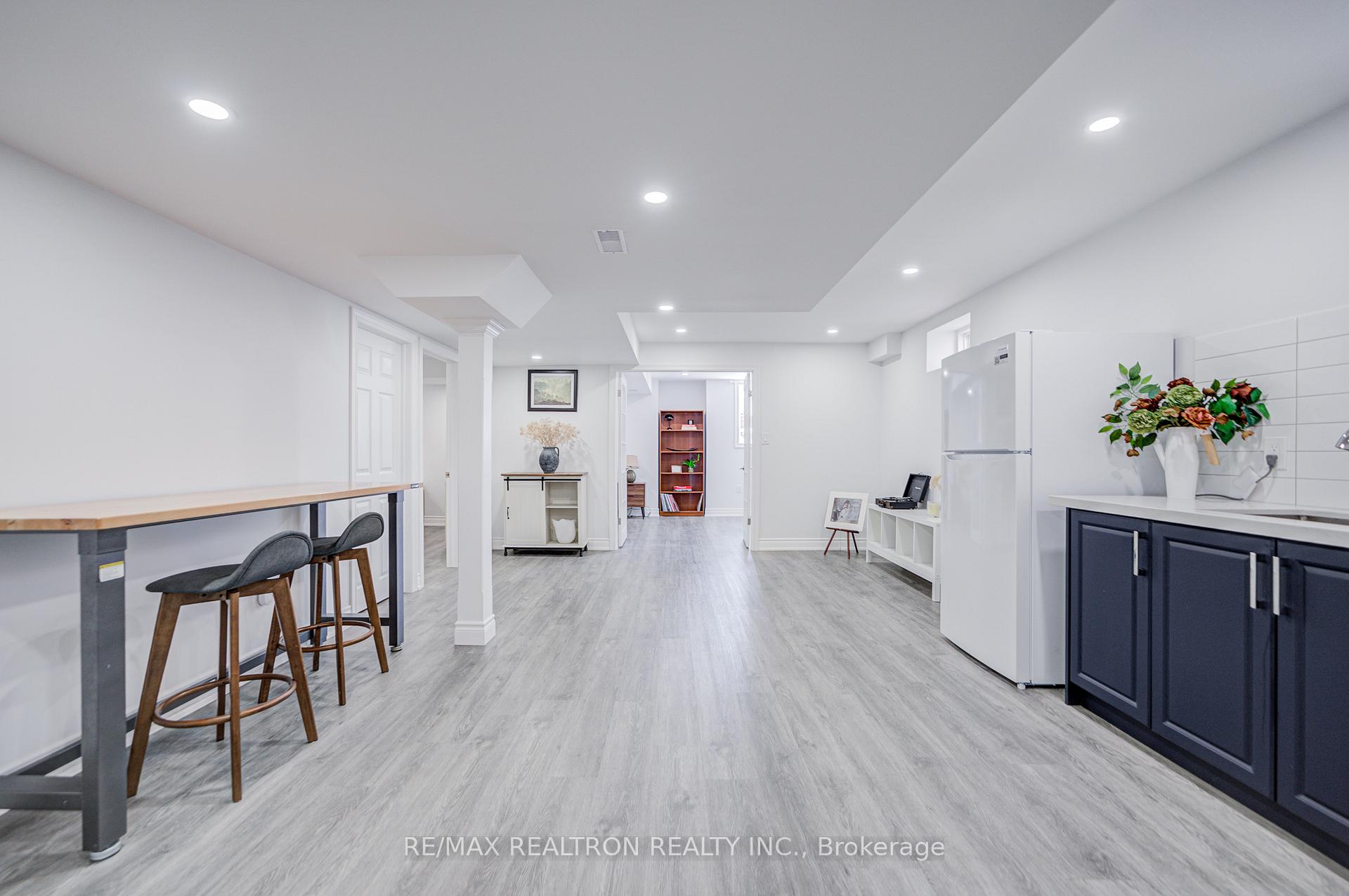 Photo 34 of 342 Lauderdale Drive, Vaughan, Patterson — HOMEH
