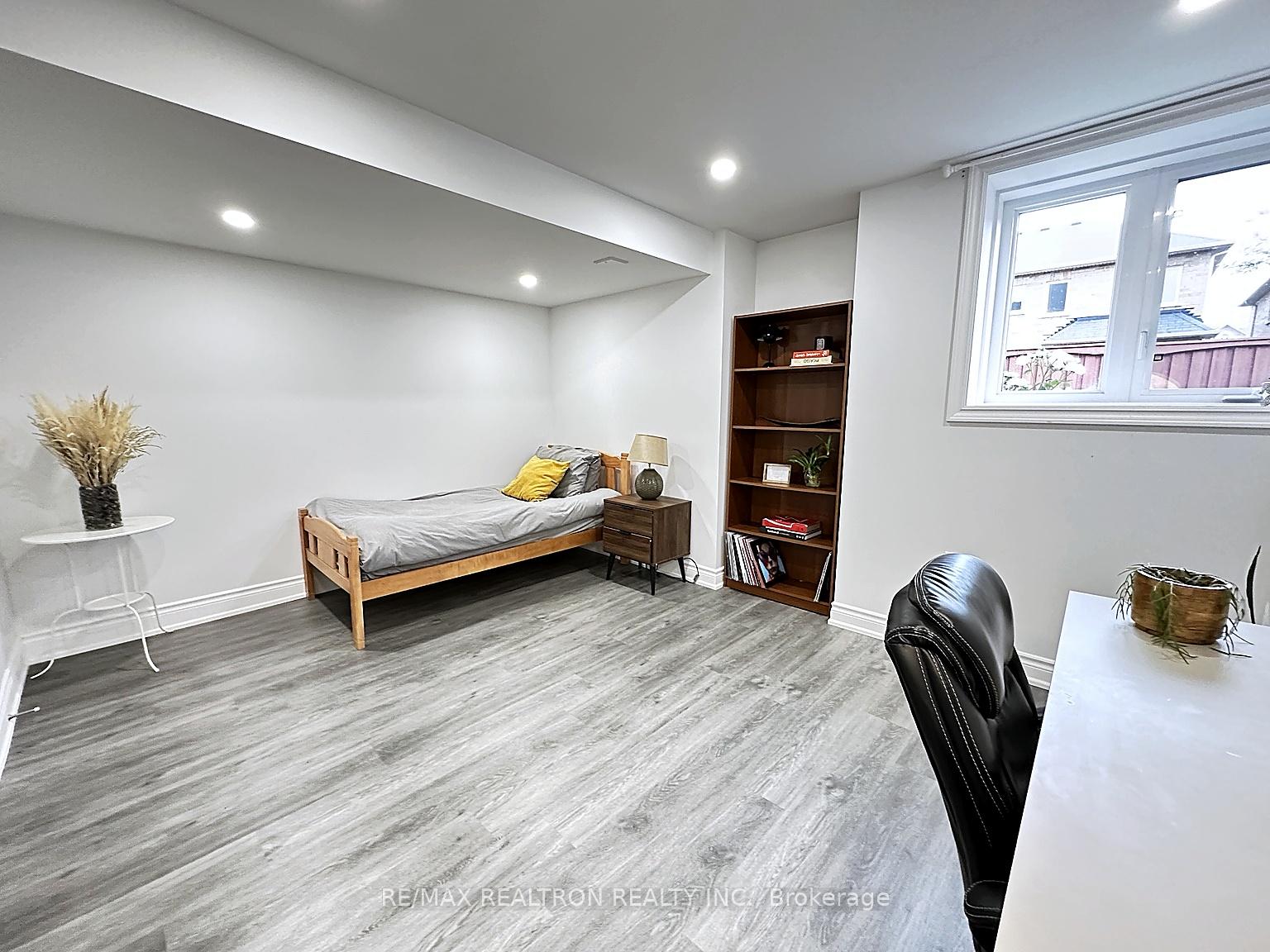 Photo 38 of 342 Lauderdale Drive, Vaughan, Patterson — HOMEH