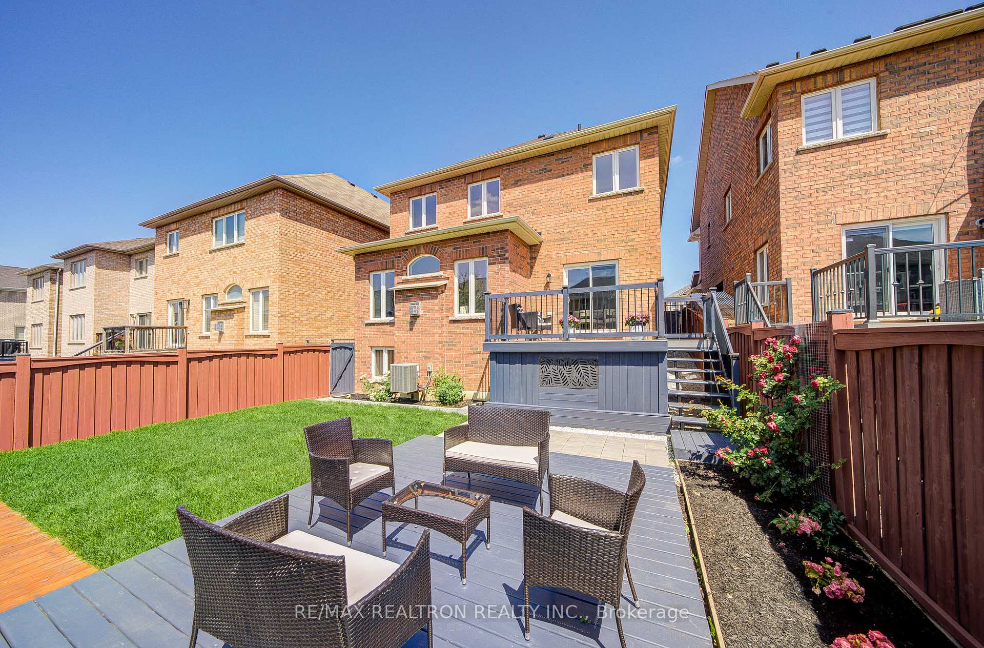 Photo 42 of 342 Lauderdale Drive, Vaughan, Patterson — HOMEH