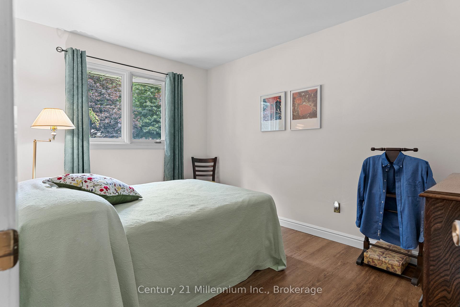 Photo 25 of 128 7th Avenue E, Owen Sound — HOMEH