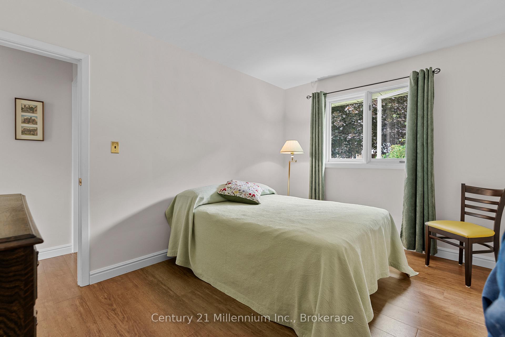 Photo 26 of 128 7th Avenue E, Owen Sound — HOMEH