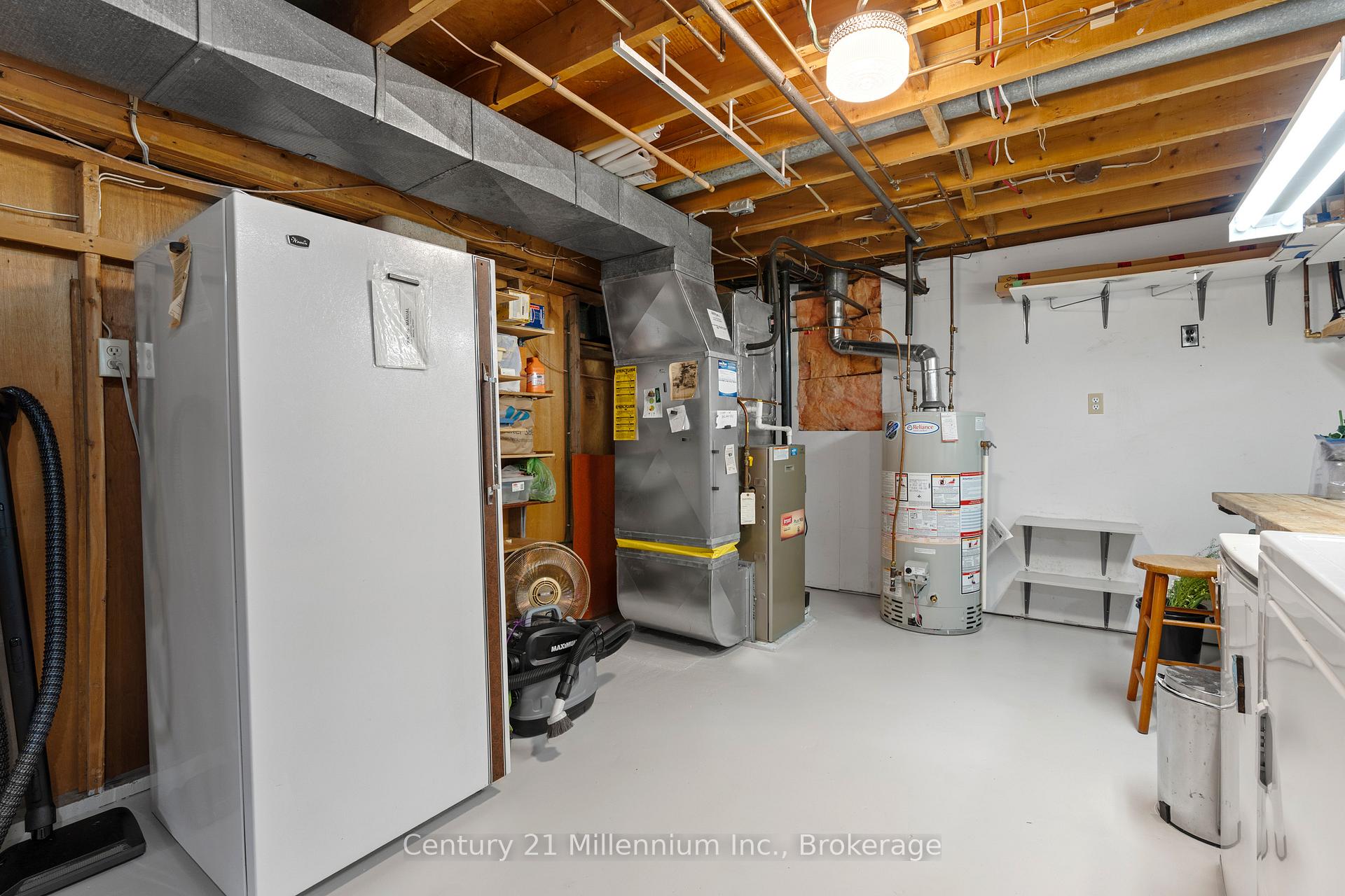 Photo 37 of 128 7th Avenue E, Owen Sound — HOMEH