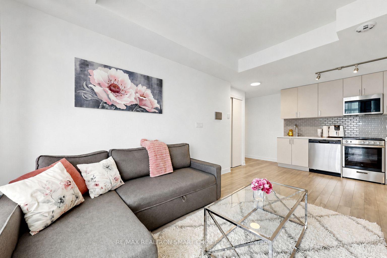 Photo 10 of Unit 364, 1005 Dundas Street E, Oakville, Joshua Meadows — HOMEH