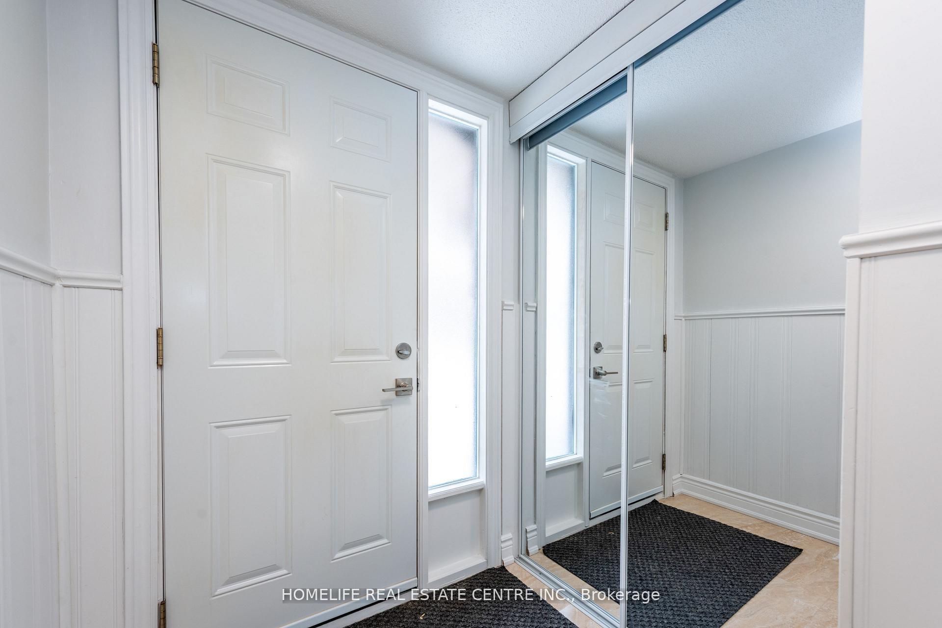 Photo 4 of 62 Mccallum Court, Brampton, Queen Street Corridor — HOMEH