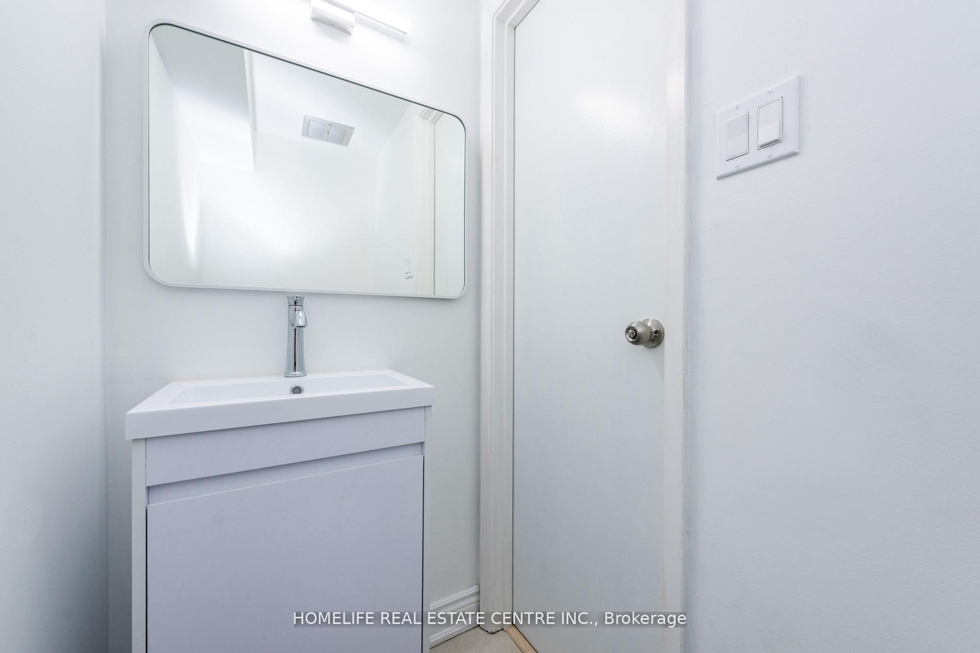 Photo 6 of 62 Mccallum Court, Brampton, Queen Street Corridor — HOMEH