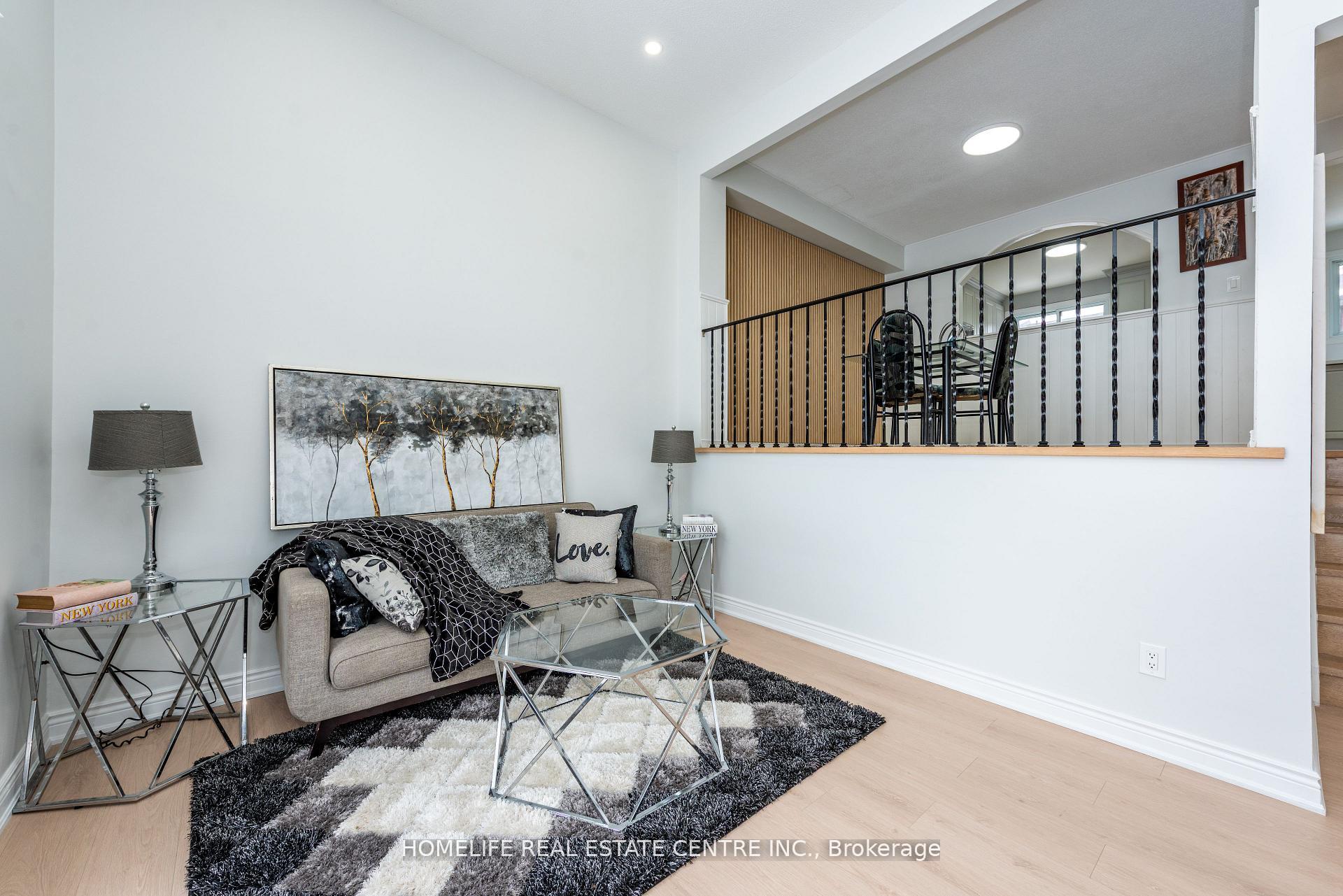 Photo 8 of 62 Mccallum Court, Brampton, Queen Street Corridor — HOMEH