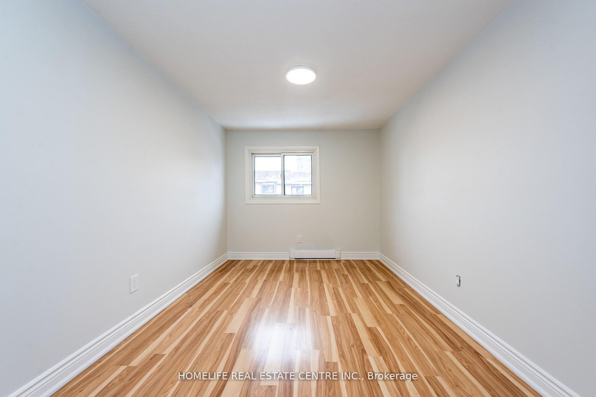 Photo 32 of 62 Mccallum Court, Brampton, Queen Street Corridor — HOMEH