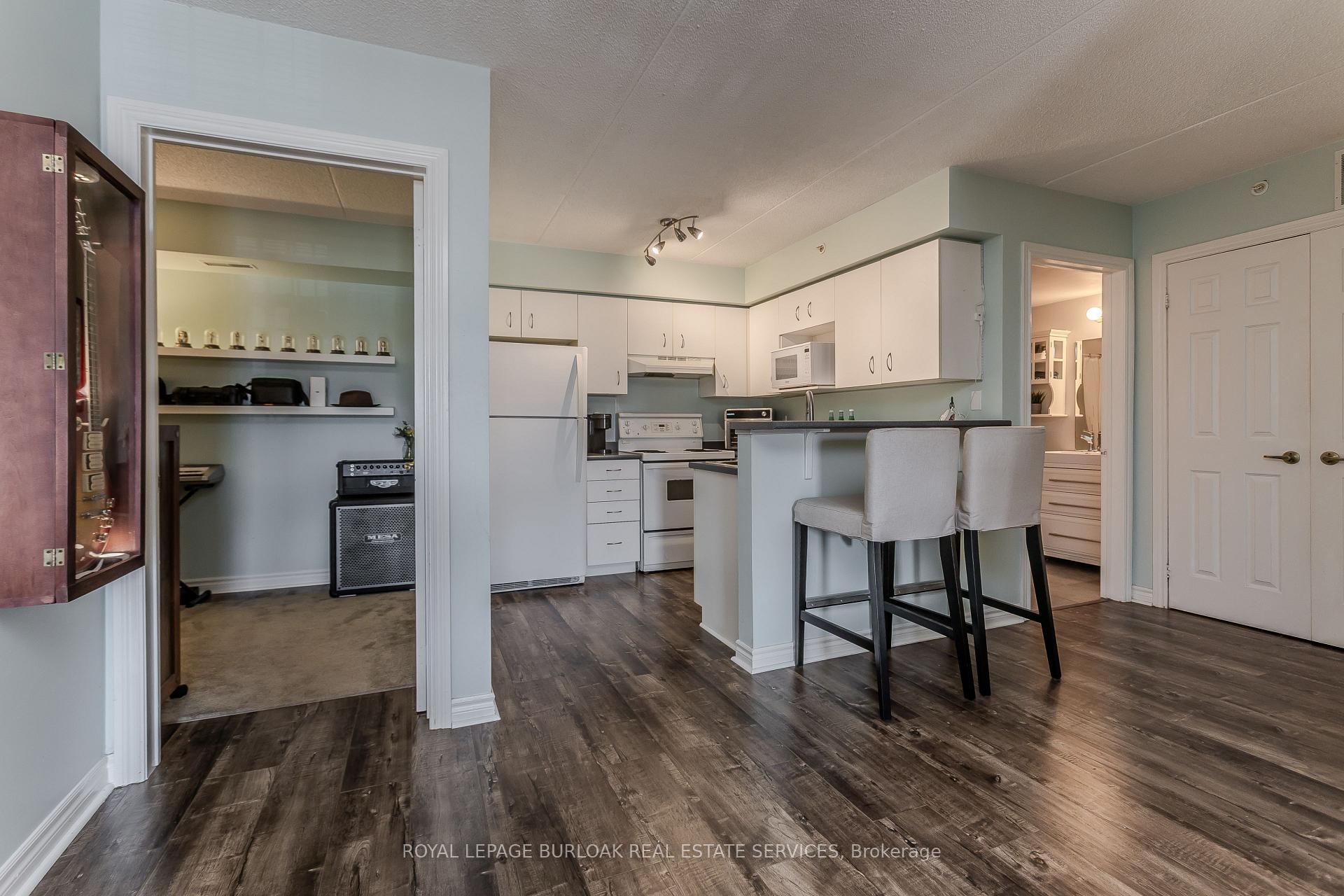 Photo 16 of Unit 306, 1441 Walker's Line, Burlington, Tansley — HOMEH