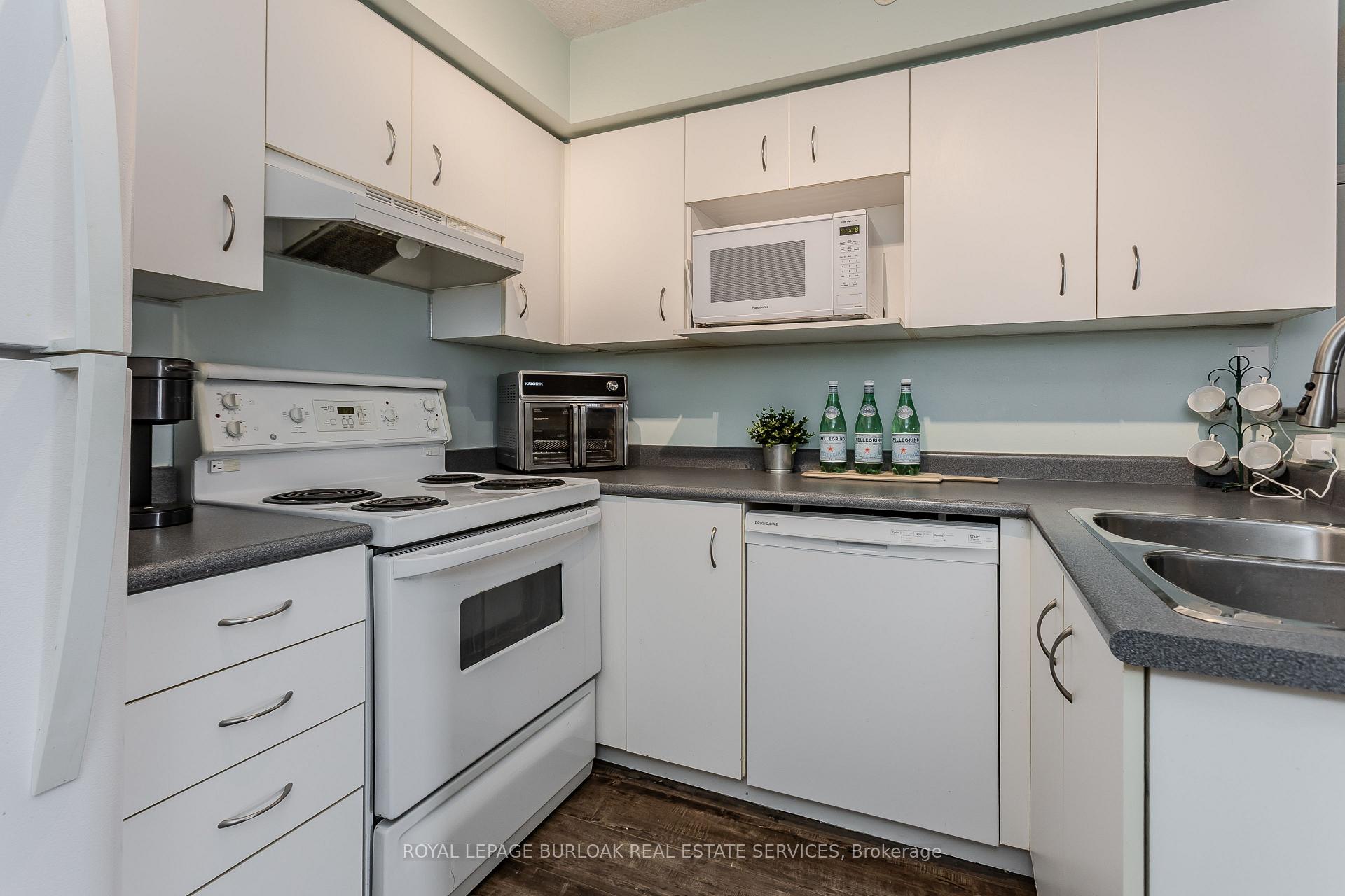 Photo 18 of Unit 306, 1441 Walker's Line, Burlington, Tansley — HOMEH