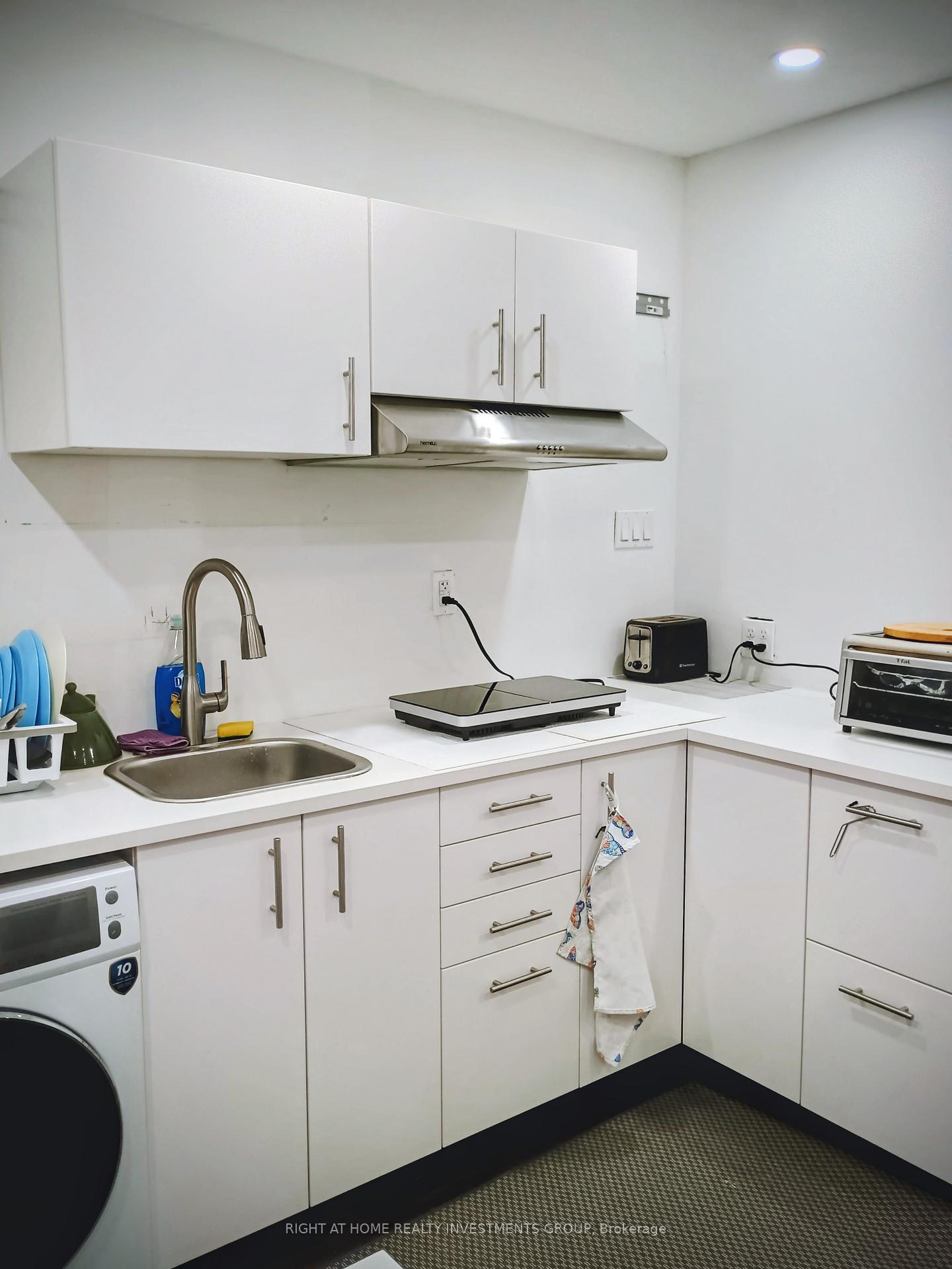 Front of Unit 1, 31 Barletta Drive