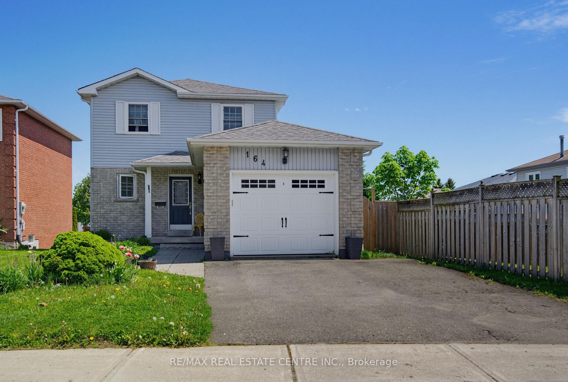 Front of 164 Courtney Crescent