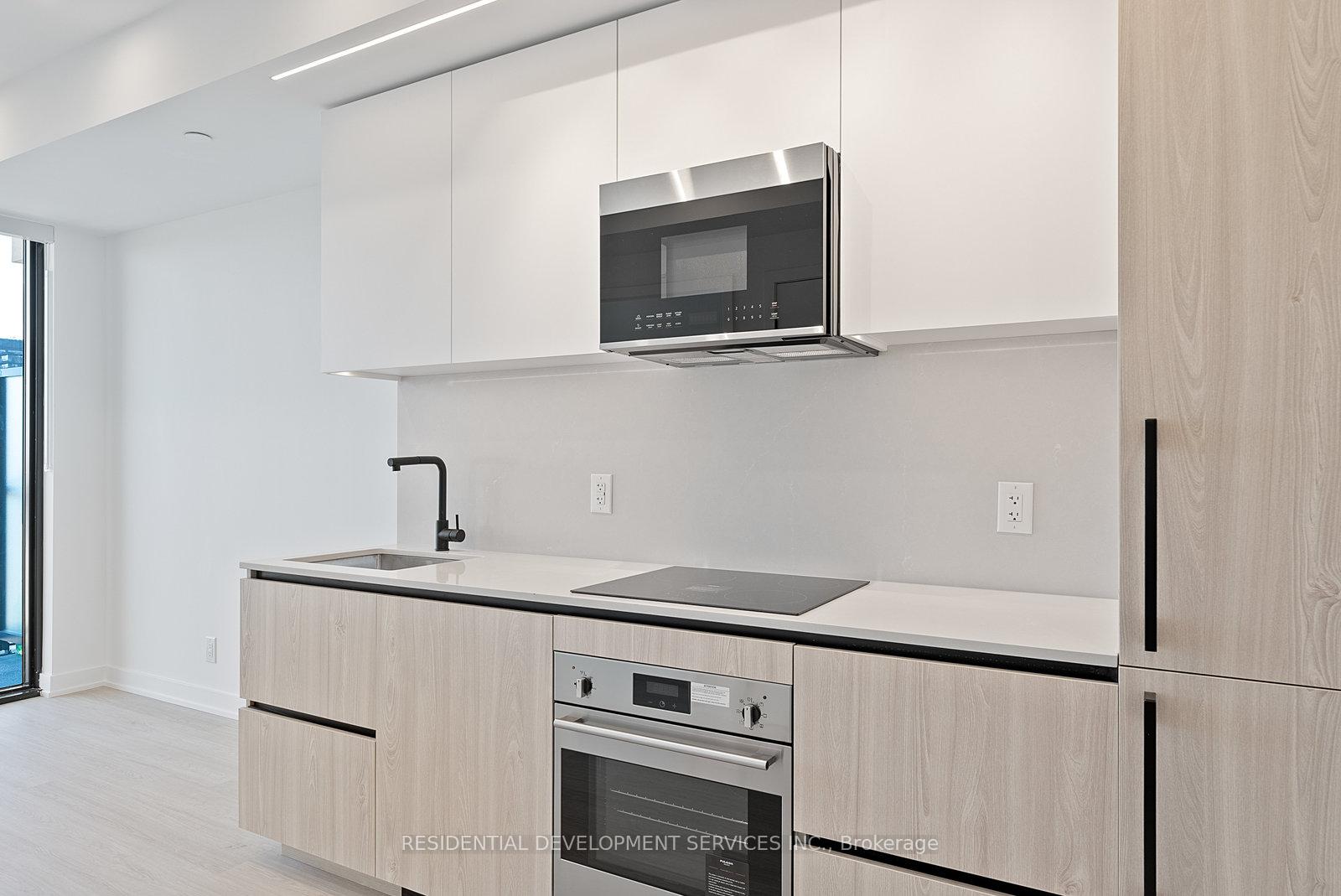 Photo 7 of Unit 1111, 699 Sheppard Avenue E, North York, Bayview Village — HOMEH