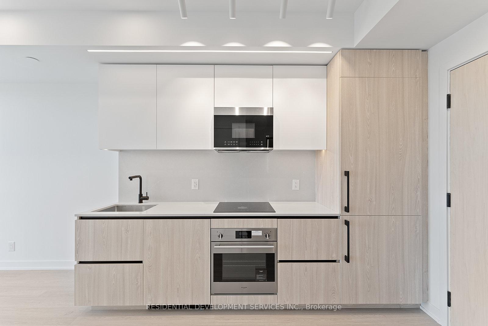 Photo 8 of Unit 1111, 699 Sheppard Avenue E, North York, Bayview Village — HOMEH
