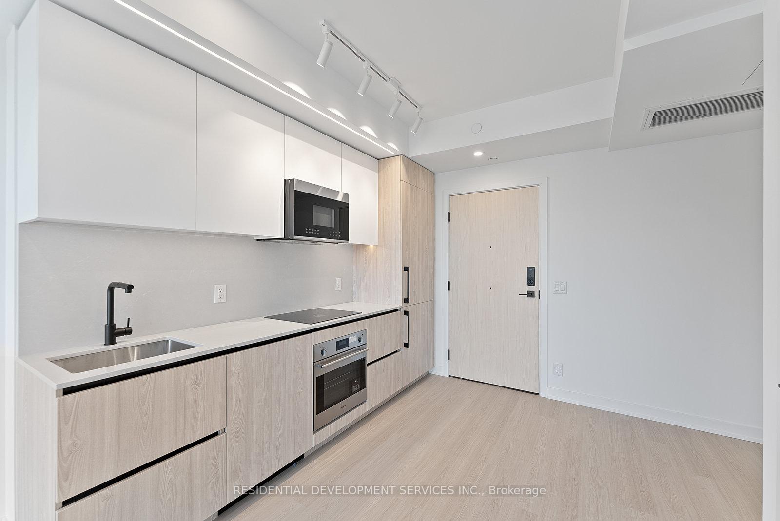 Photo 9 of Unit 1111, 699 Sheppard Avenue E, North York, Bayview Village — HOMEH