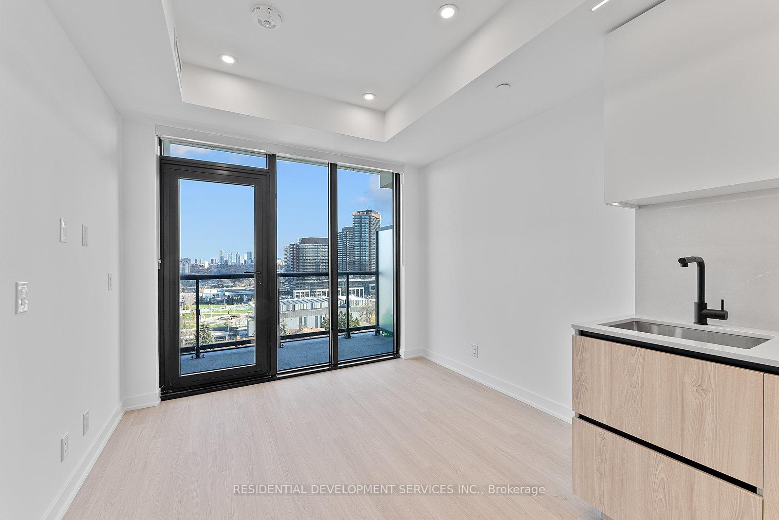 Photo 11 of Unit 1111, 699 Sheppard Avenue E, North York, Bayview Village — HOMEH