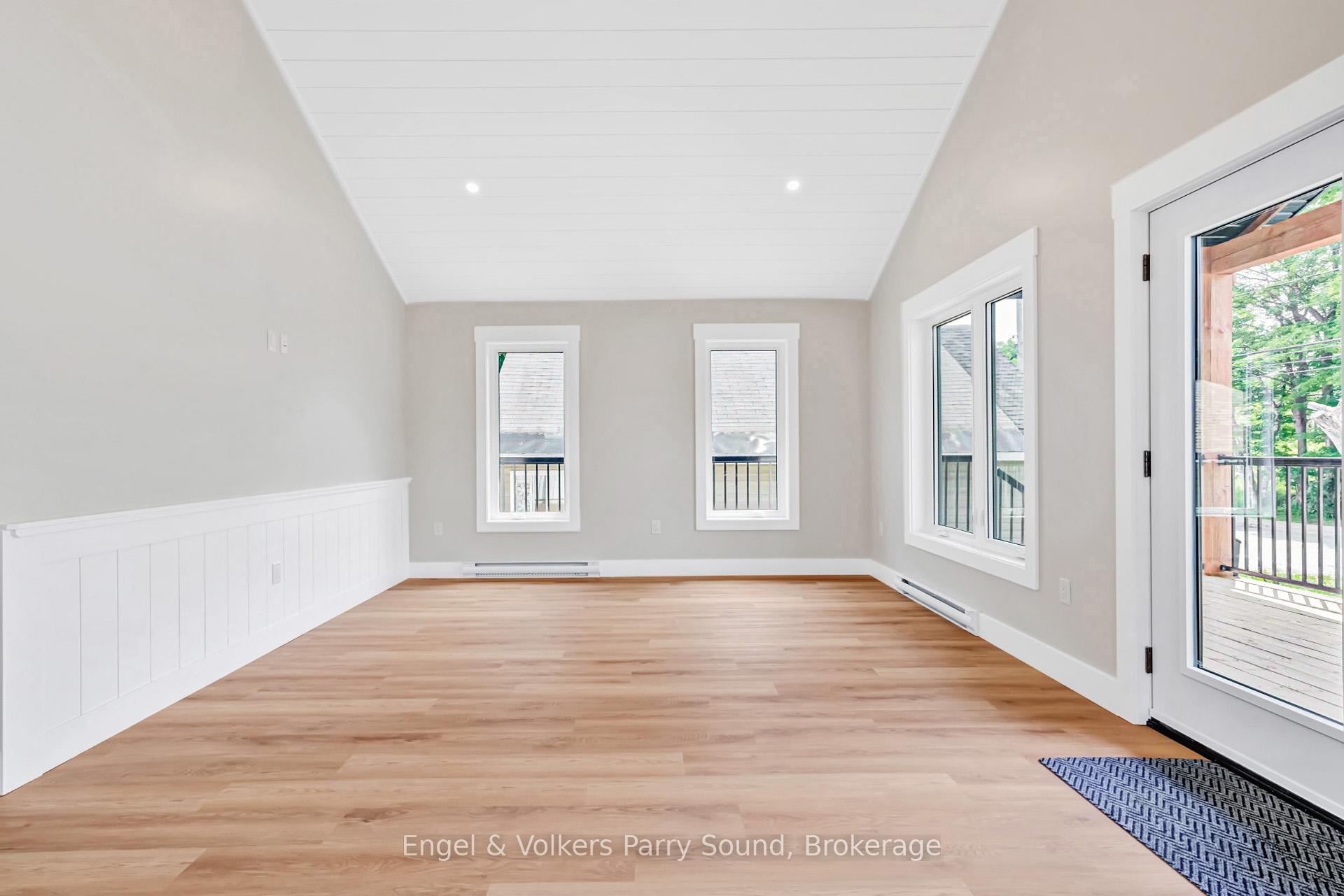 Photo 8 of 46 Forest Street, Parry Sound — HOMEH