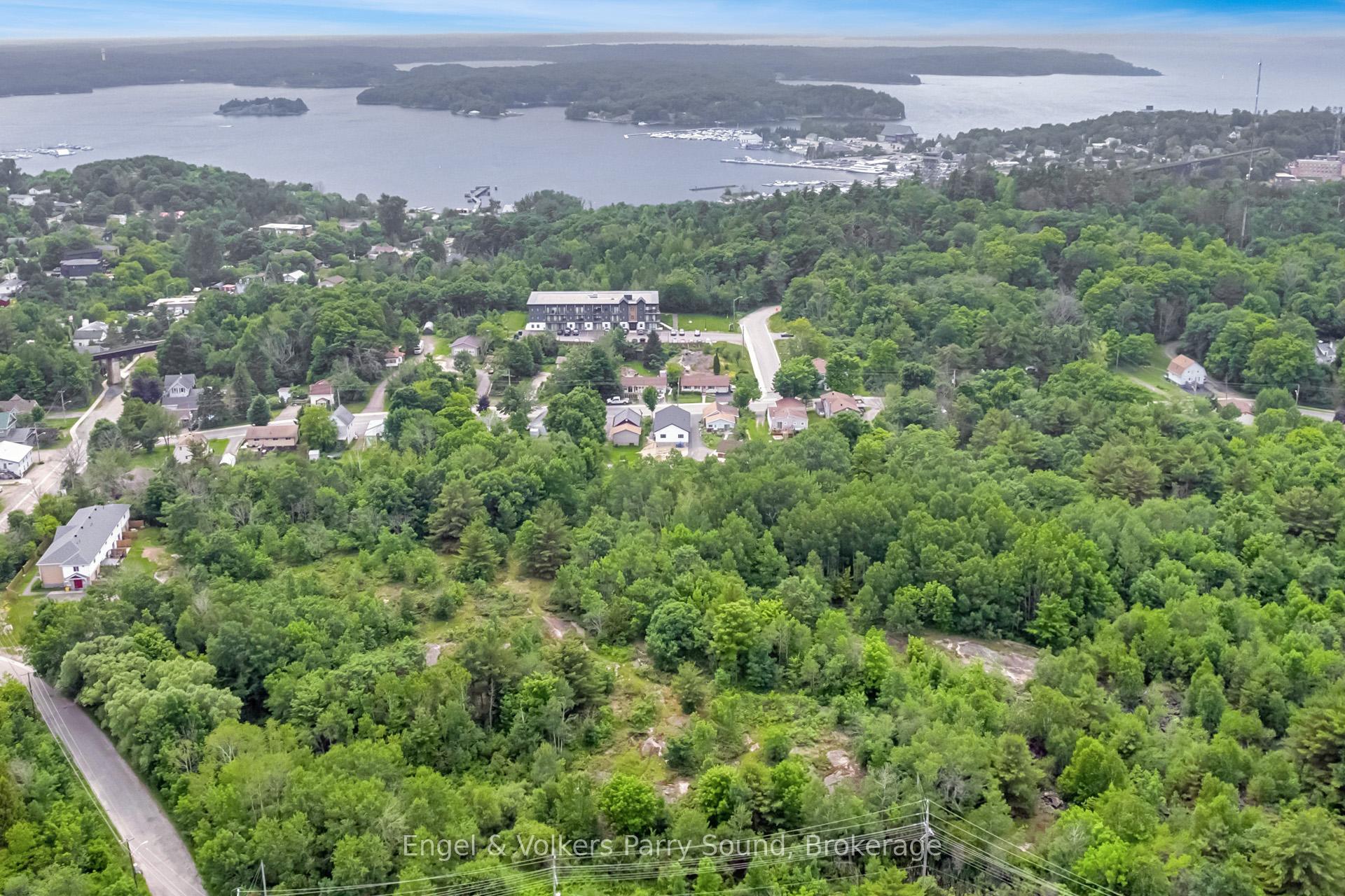 Photo 31 of 46 Forest Street, Parry Sound — HOMEH