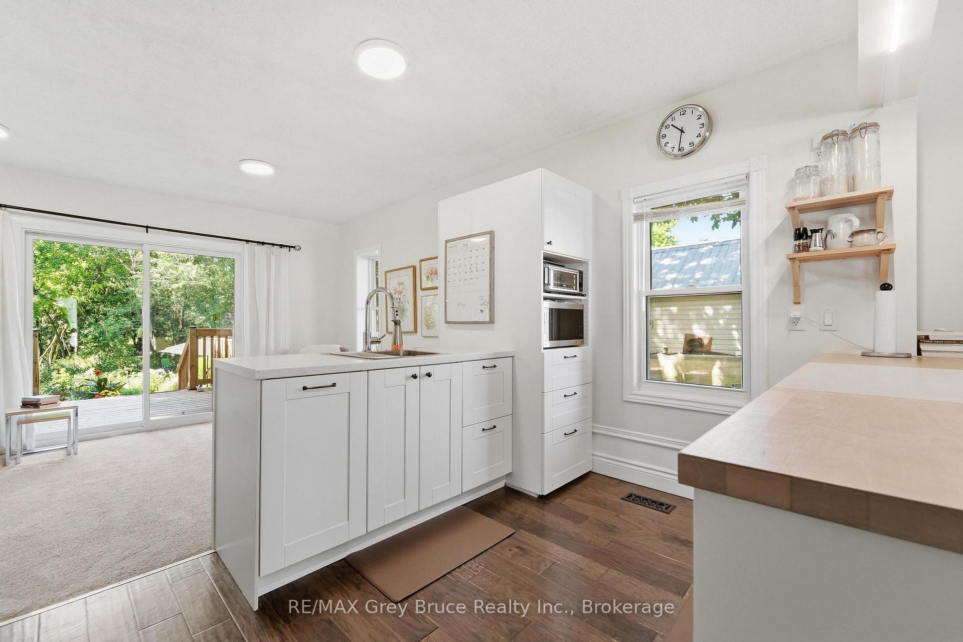 Photo 8 of 49 5th Street, Arran-Elderslie — HOMEH