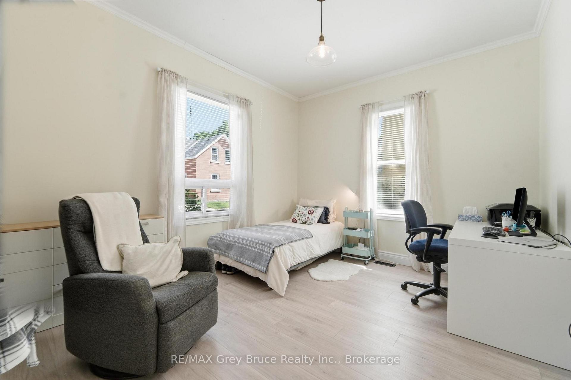 Photo 9 of 49 5th Street, Arran-Elderslie — HOMEH