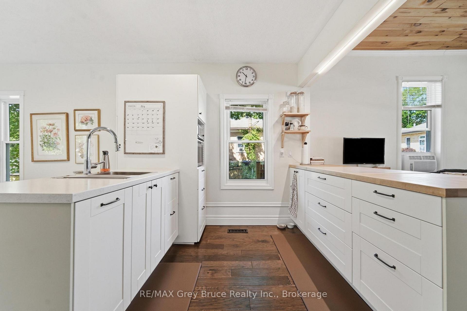 Photo 20 of 49 5th Street, Arran-Elderslie — HOMEH