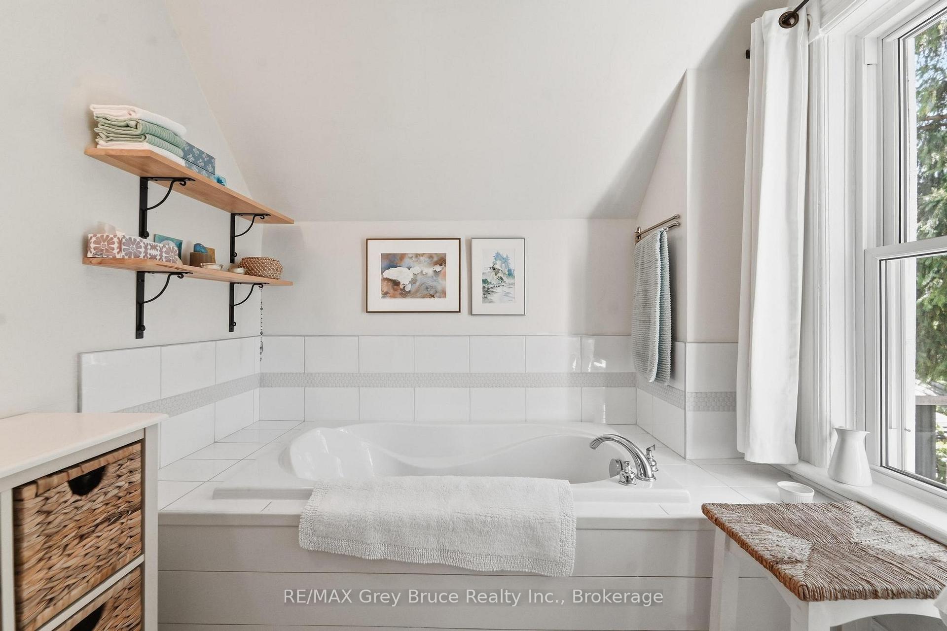 Photo 27 of 49 5th Street, Arran-Elderslie — HOMEH