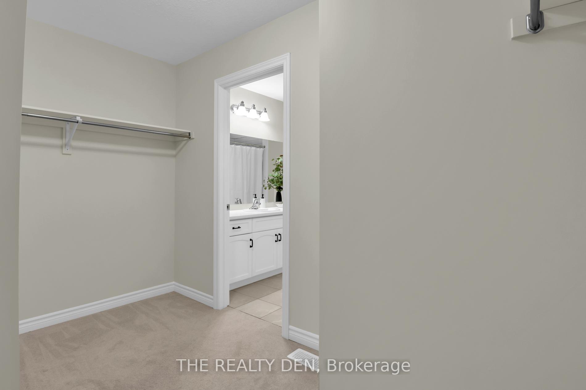 Photo 26 of Unit 17, 9 Braida Lane, Halton Hills, Acton — HOMEH