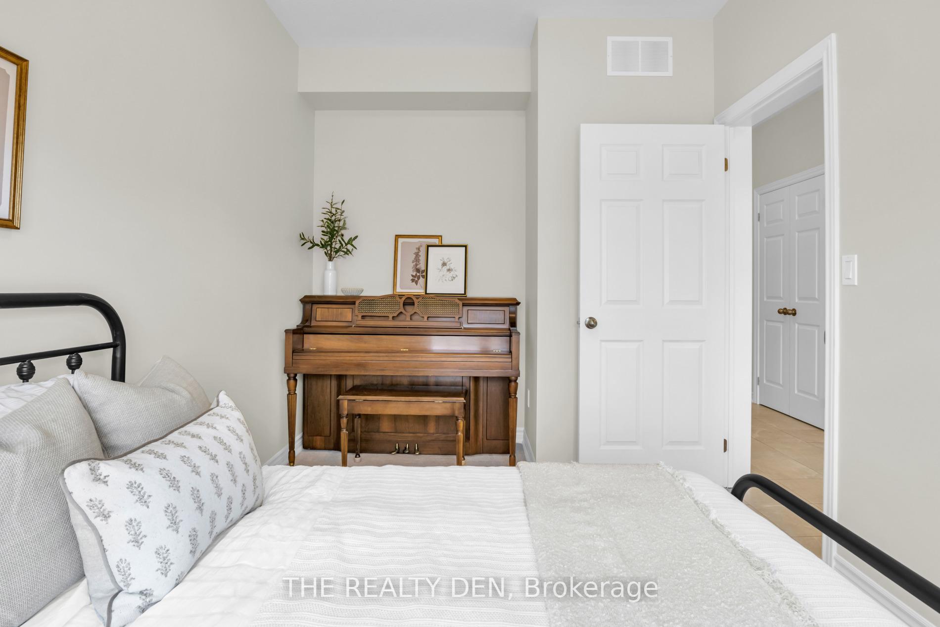Photo 30 of Unit 17, 9 Braida Lane, Halton Hills, Acton — HOMEH