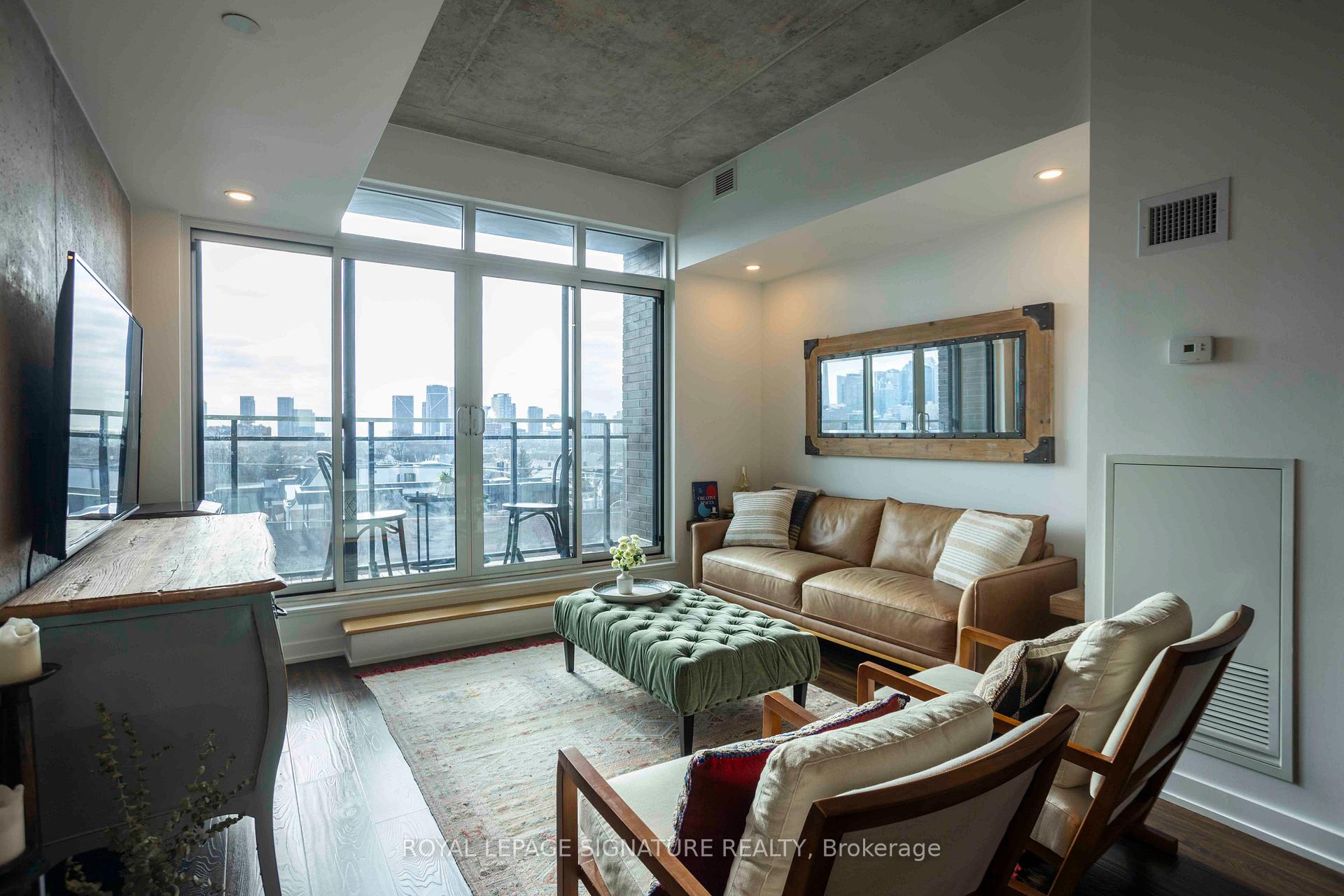 Front of Unit 408, 205 Manning Avenue N