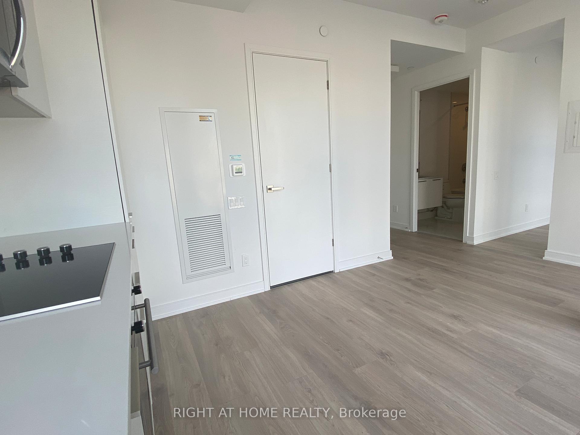 Photo 12 of Unit 901, 3 Gloucester Street, Toronto, Church-Yonge Corridor — HOMEH