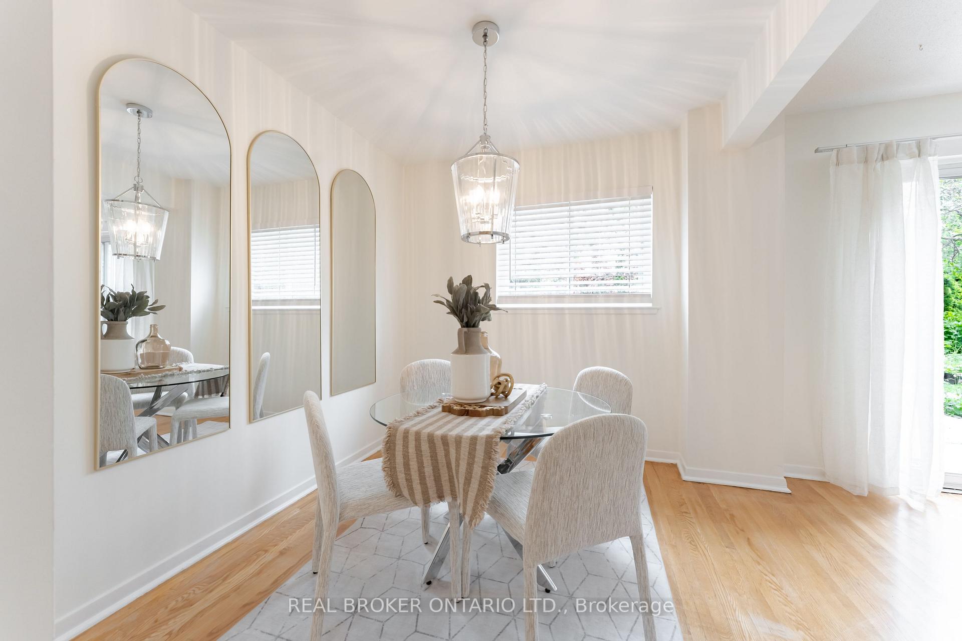 Photo 6 of Unit 15, 10 Leith Hill Road, North York, Don Valley Village — HOMEH