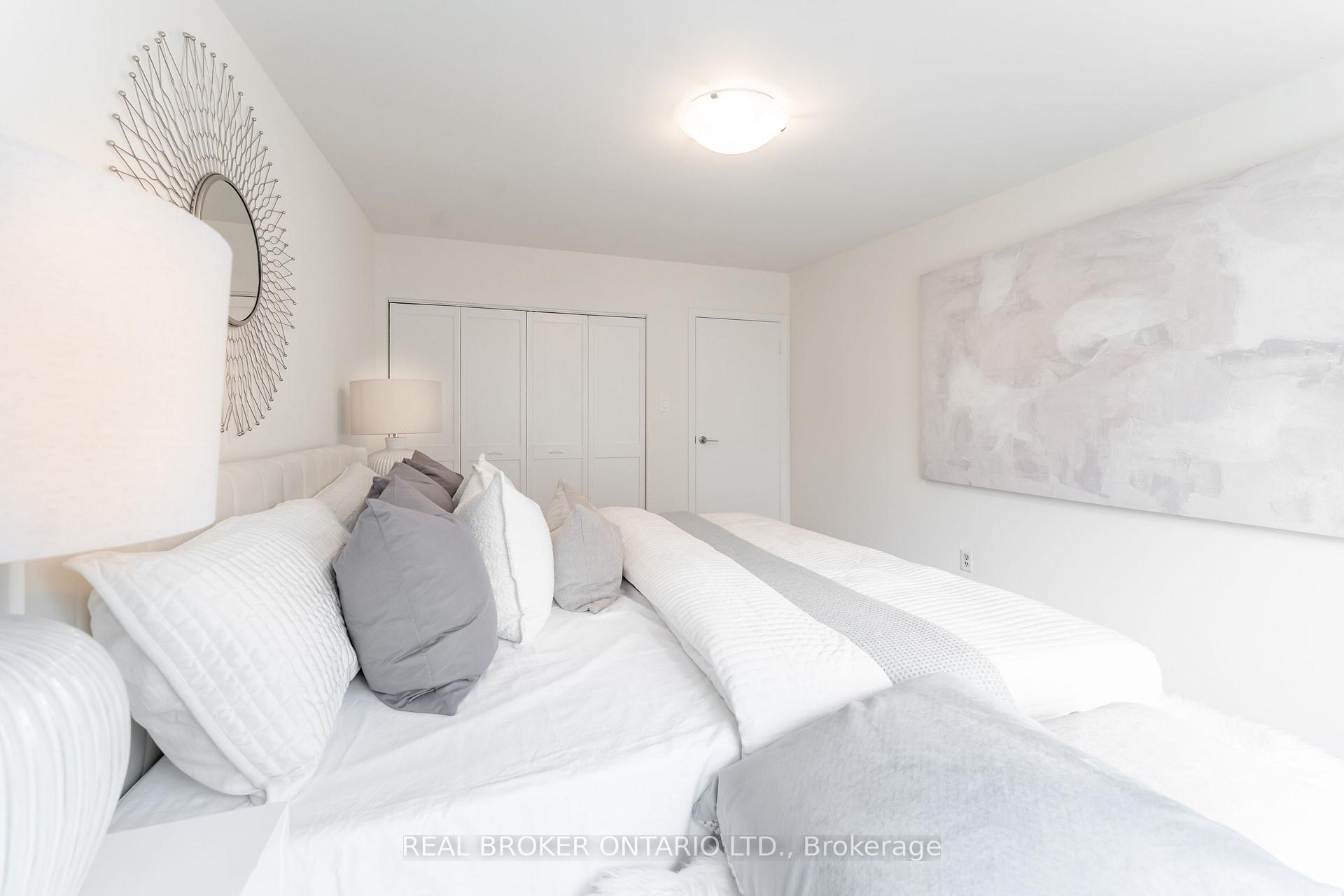 Photo 13 of Unit 15, 10 Leith Hill Road, North York, Don Valley Village — HOMEH