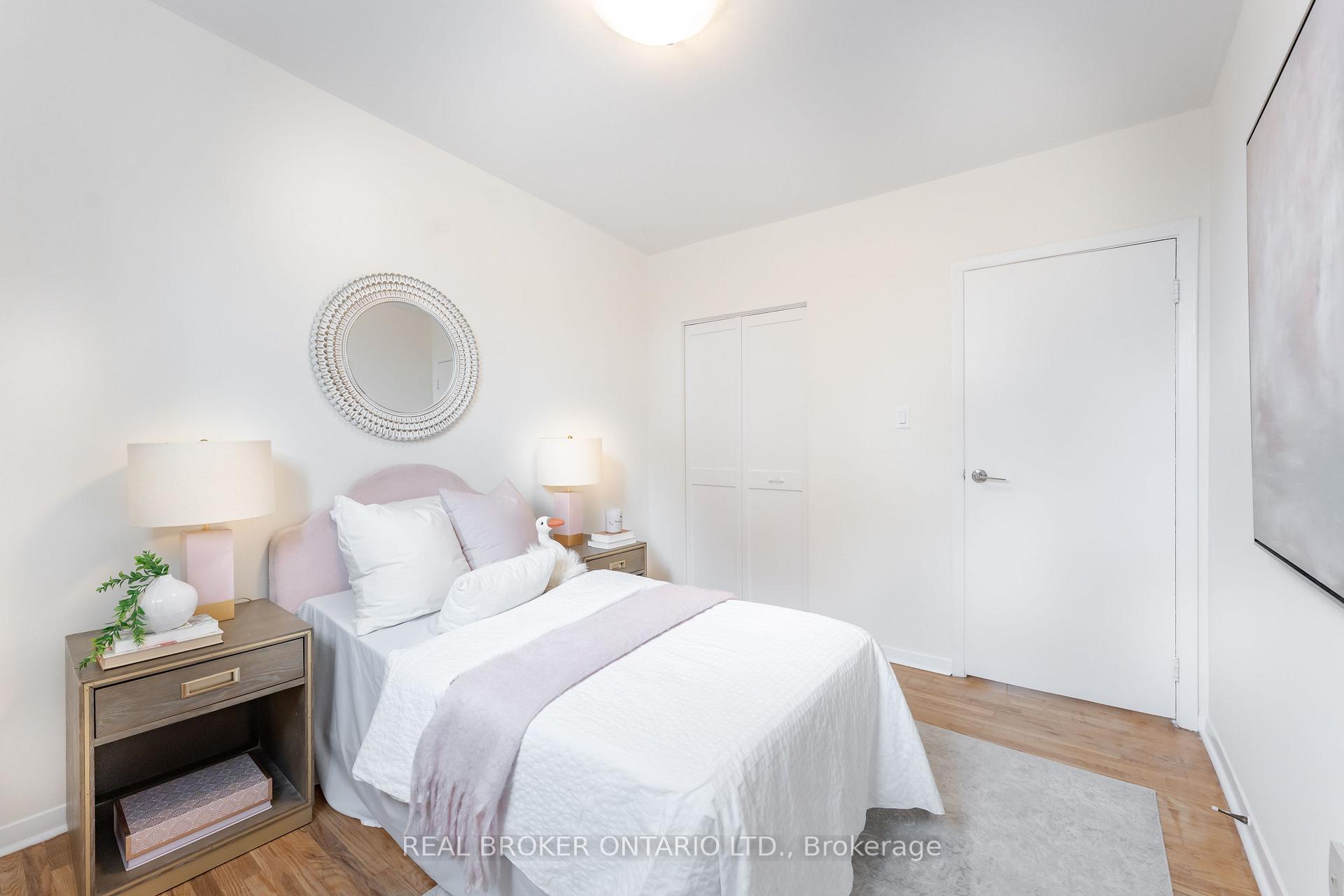 Photo 17 of Unit 15, 10 Leith Hill Road, North York, Don Valley Village — HOMEH