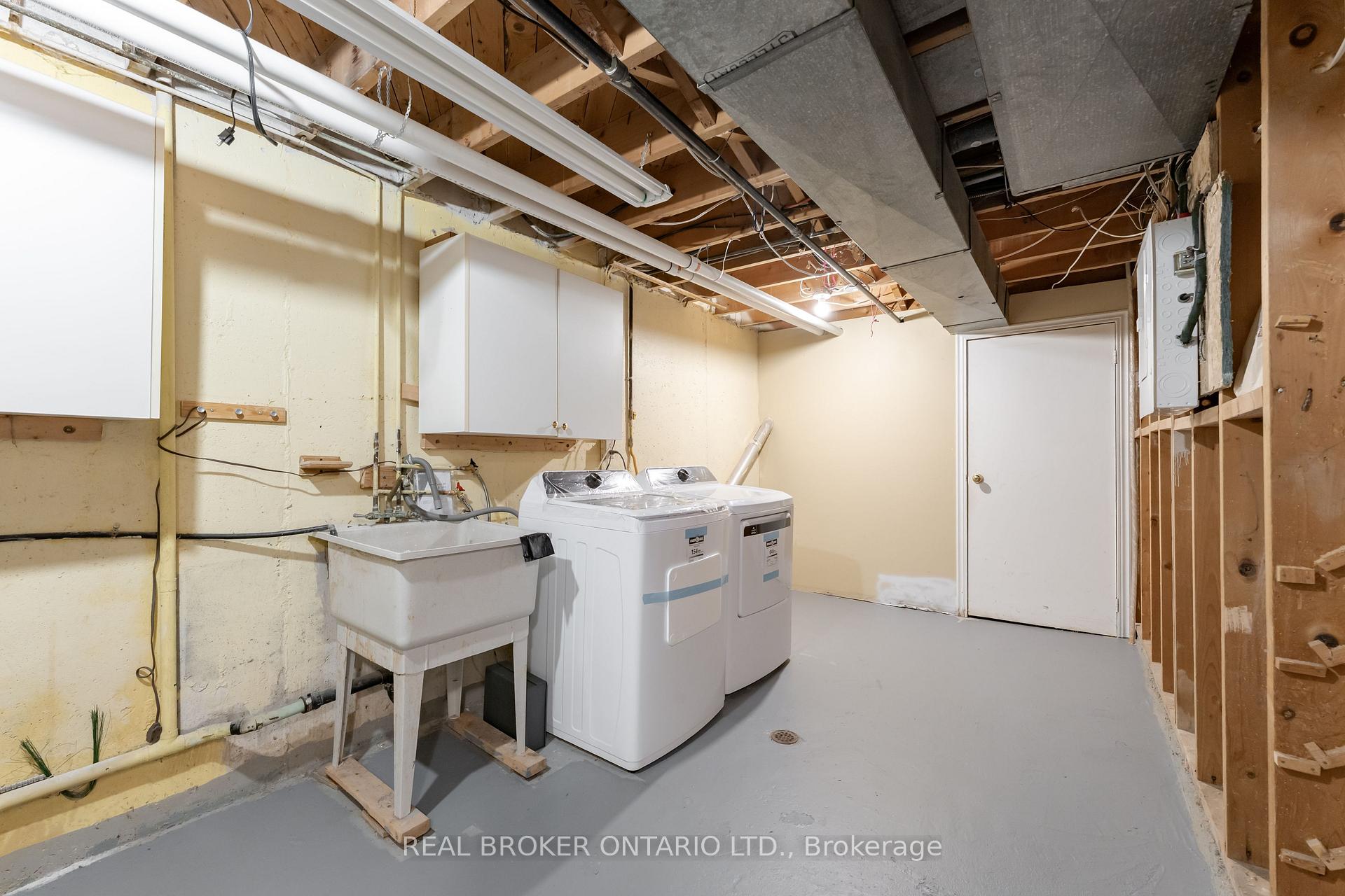 Photo 25 of Unit 15, 10 Leith Hill Road, North York, Don Valley Village — HOMEH
