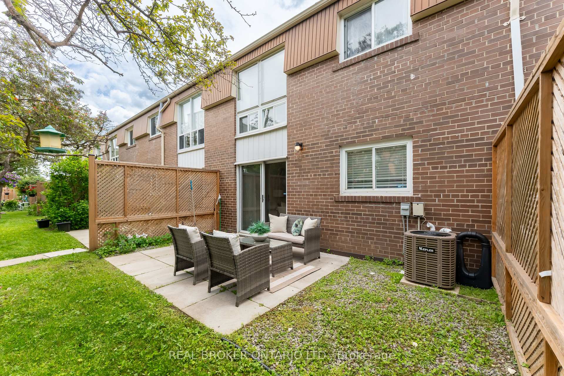 Photo 28 of Unit 15, 10 Leith Hill Road, North York, Don Valley Village — HOMEH