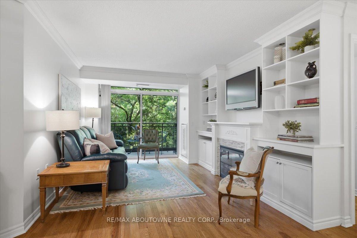 Photo 12 of Unit 1207, 100 Burloak Drive, Burlington, Appleby — HOMEH